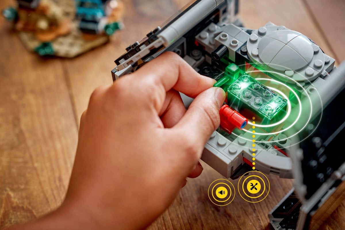 LEGO® 75421 SMART Play: Myśliwiec TIE Dartha Vadera - zdjęcie 14