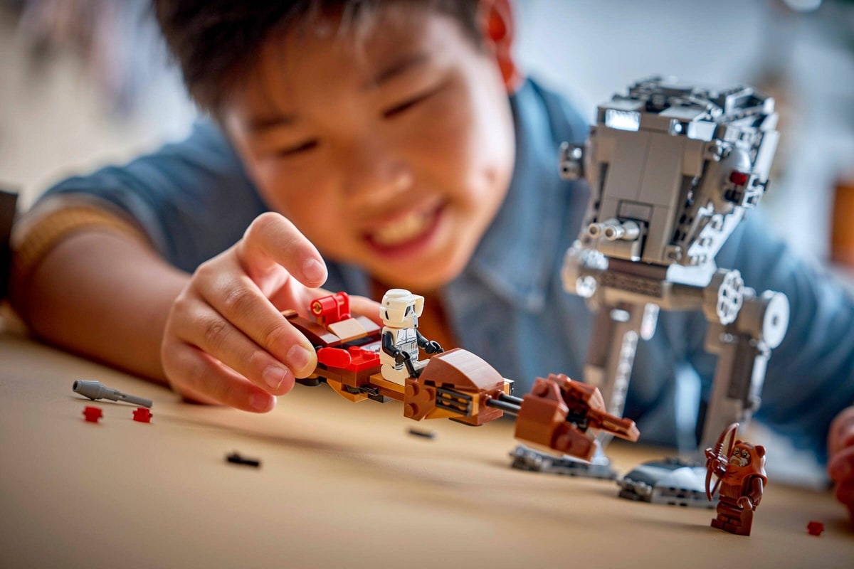LEGO® 75424 SMART Play: Atak AT-ST na Endor - zdjęcie 16