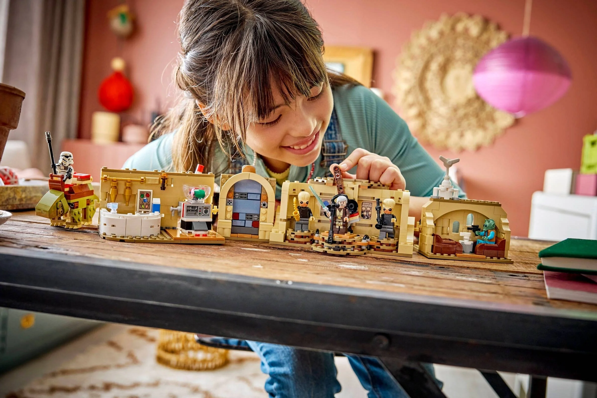 LEGO® 75425 LEGO Star Wars SMART Play Kantyna Mos Eisley - zdjęcie 32