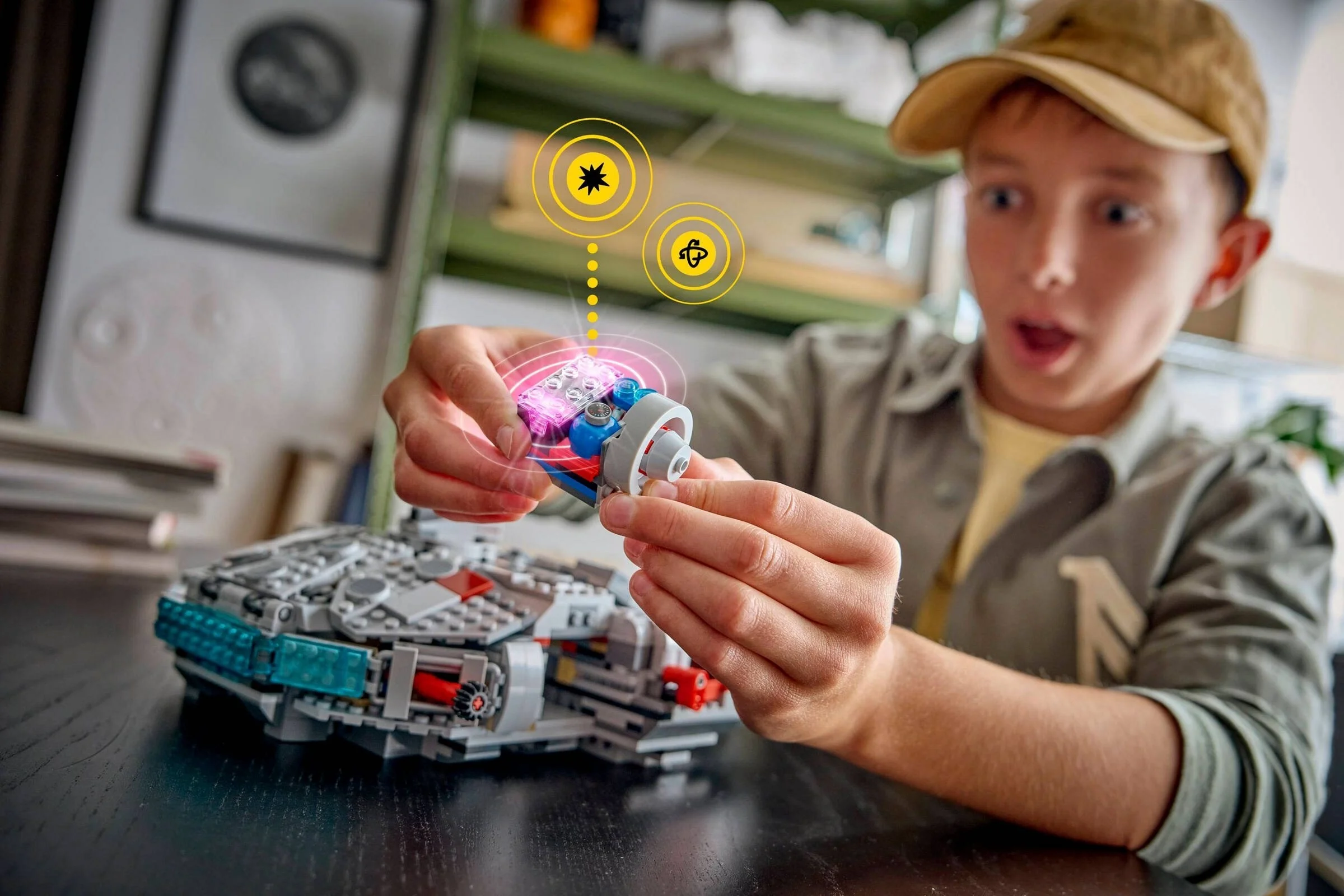LEGO® 75426 LEGO Star Wars SMART Play Sokół Millennium - zdjęcie 39