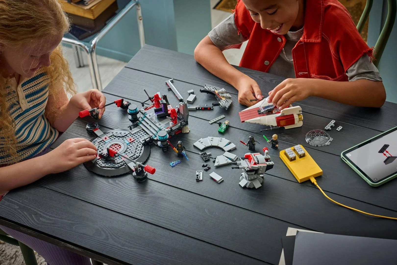 LEGO® 75427 LEGO Star Wars SMART Play Pojedynek w sali tronowej i A-Wing - zdjęcie 6