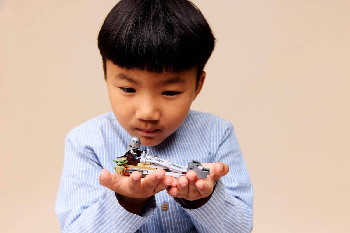 LEGO® 75436 Śmigacz Mandalorianina i Grogu - zdjęcie 10