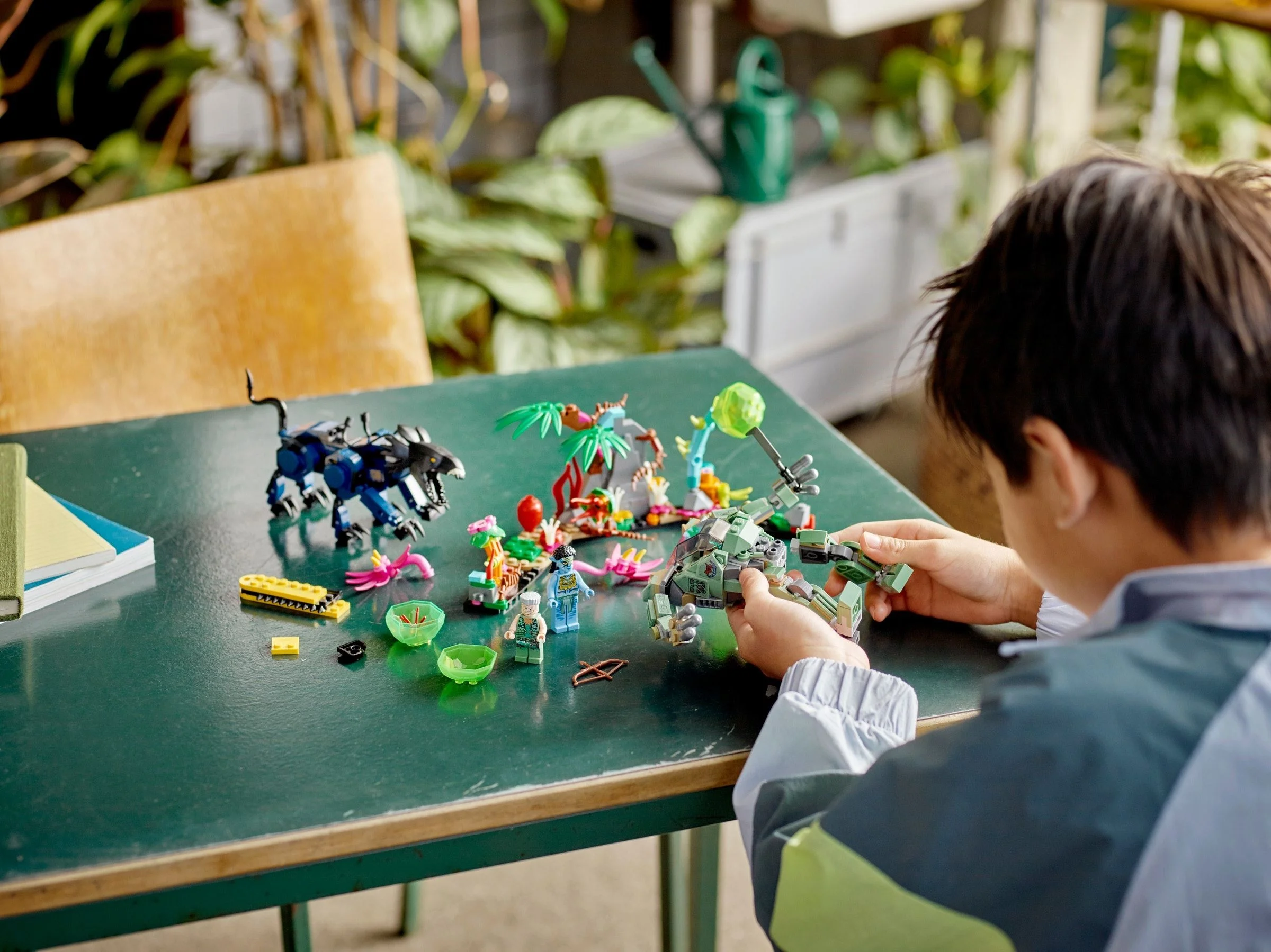 LEGO® 75571 Neytiri i Thanator kontra Quaritch w kombinezonie PZM - zdjęcie 4