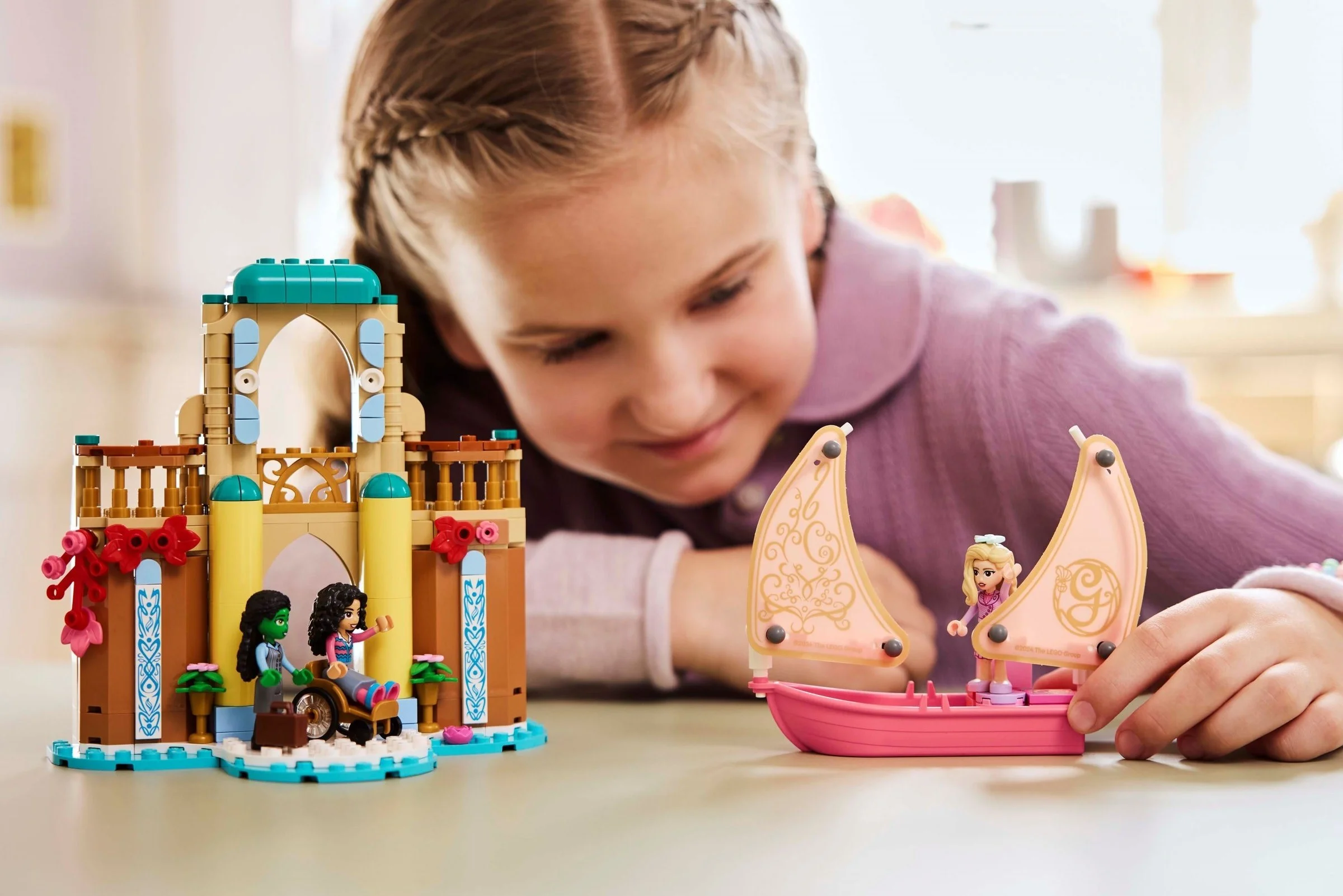 LEGO® 75681 Glinda, Elphaba i Nessarose na Shiz University - zdjęcie 5