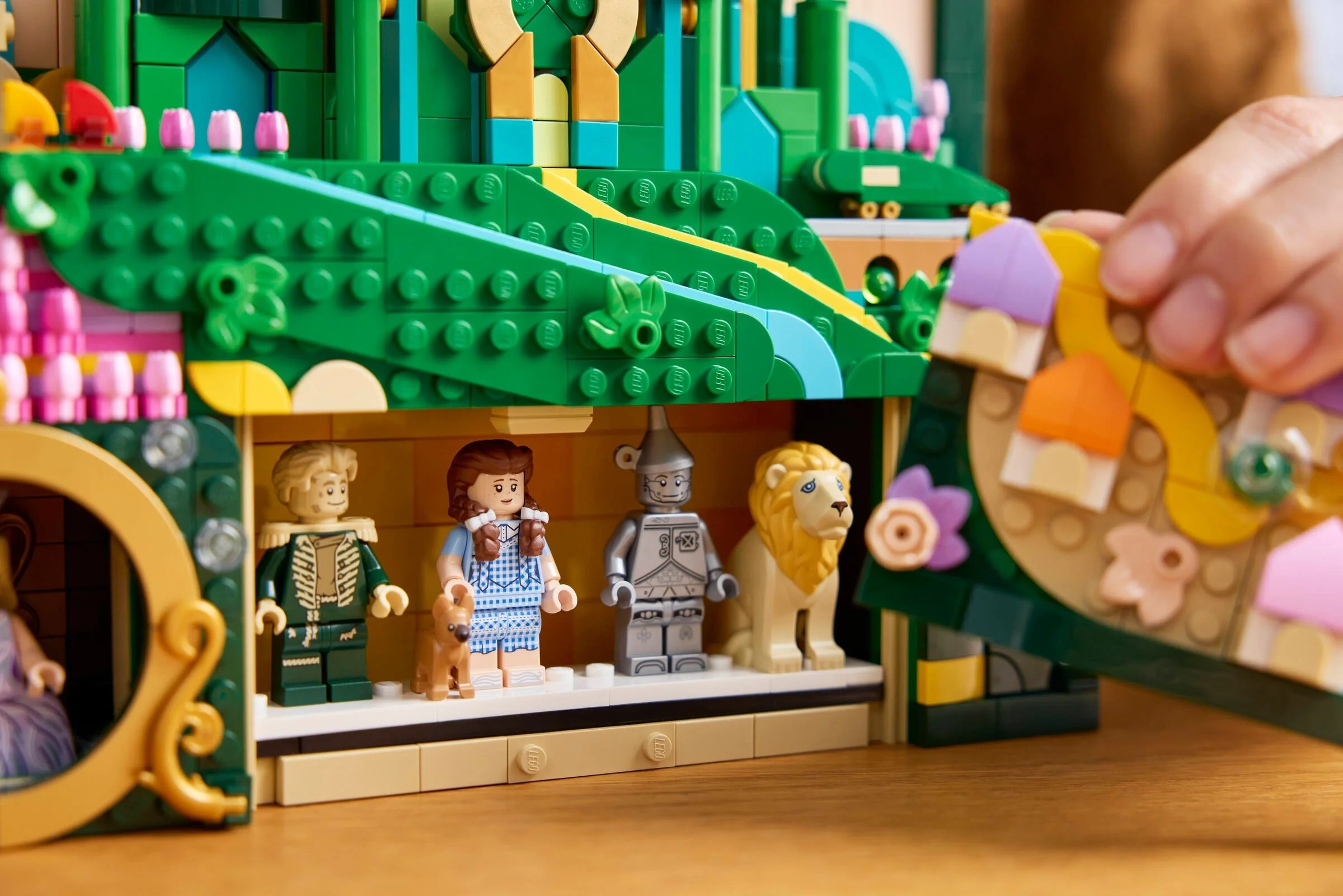 LEGO® 75685 Obraz Emerald City - zdjęcie 5