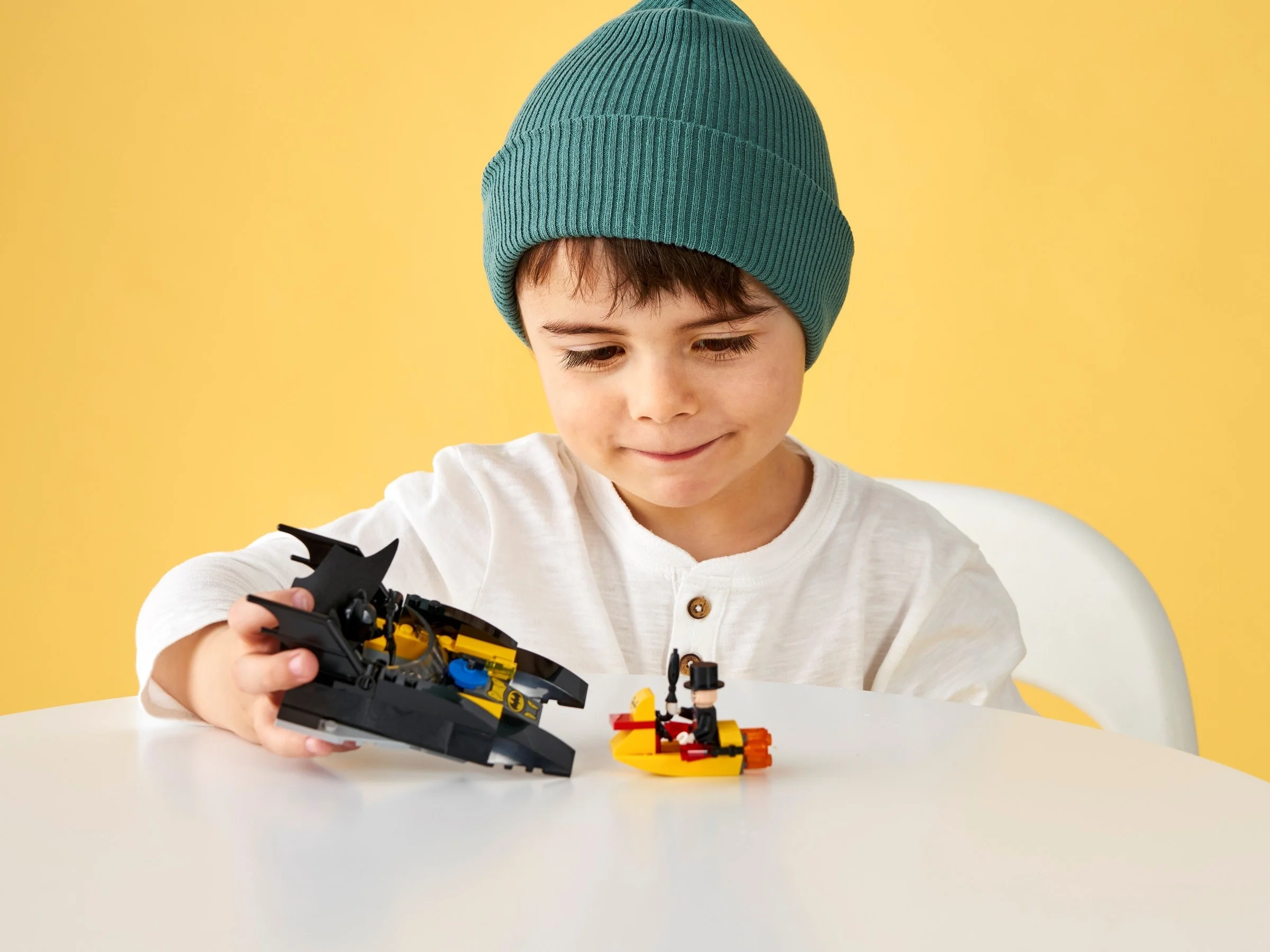 LEGO® 76158 Comics Pościg Batłodzią za Pingwinem - zdjęcie 4
