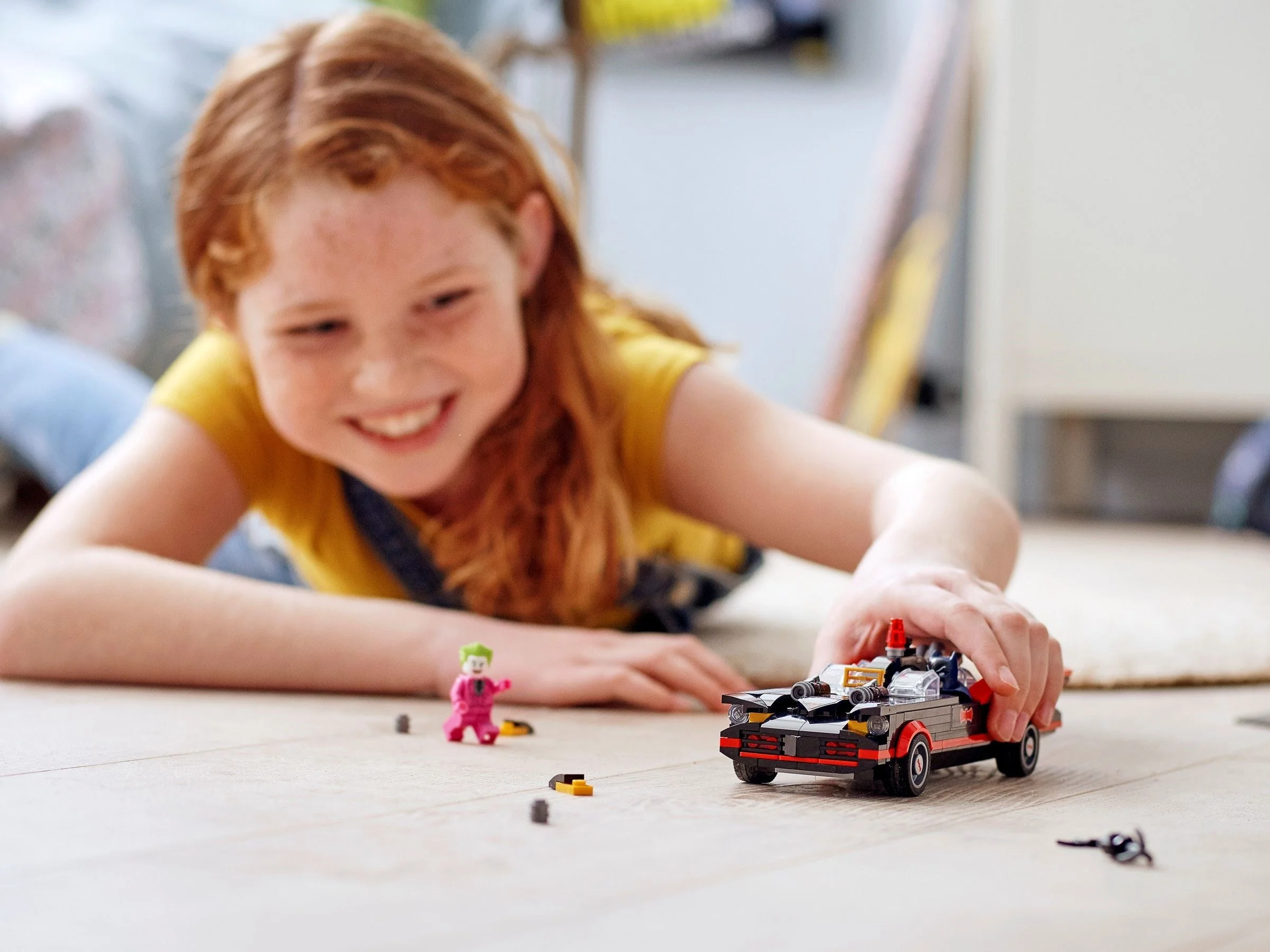 LEGO® 76188 Super Heroes Klasyczny Serial Telewizyjny Batmobil - zdjęcie 3