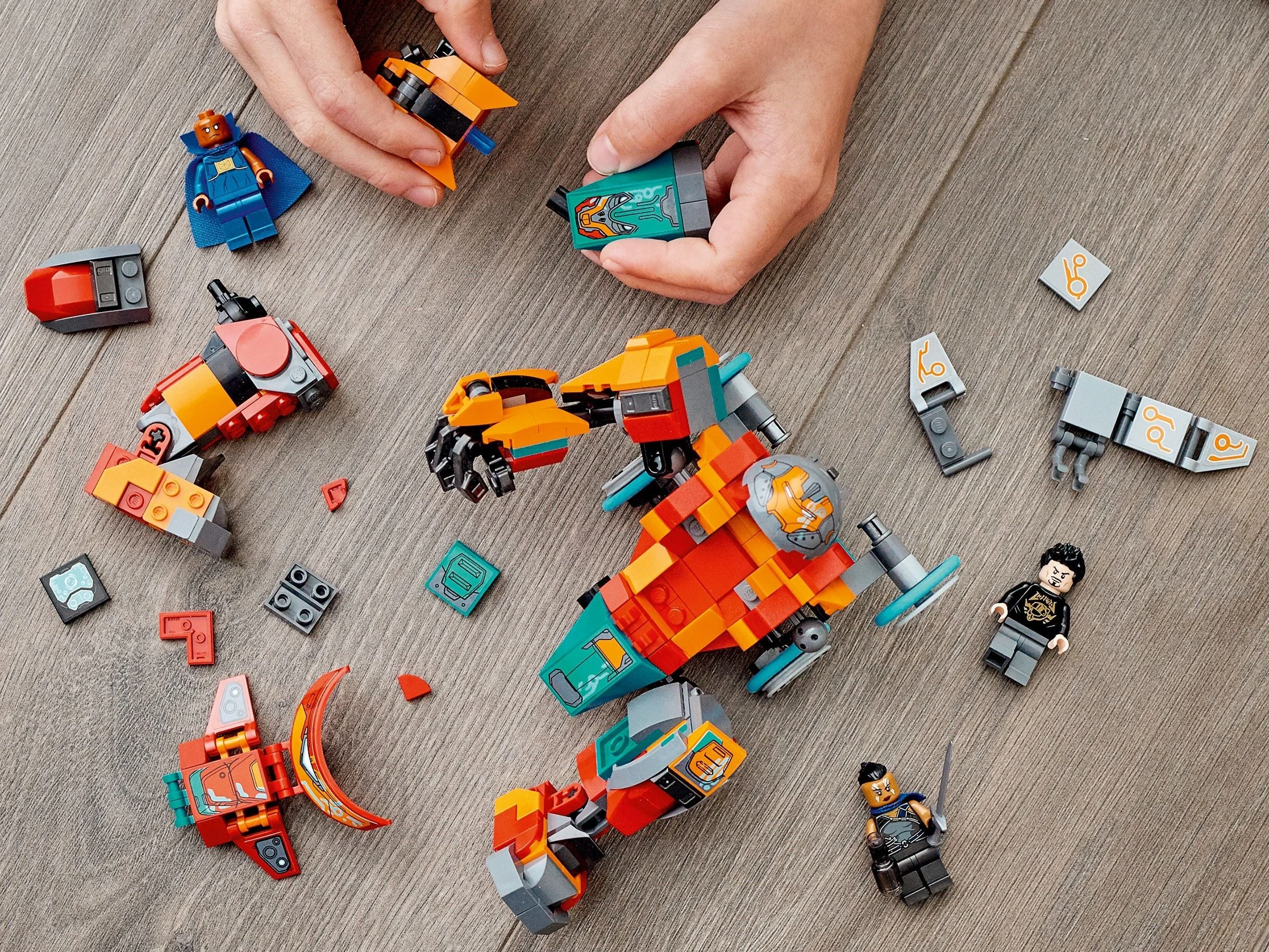 LEGO® 76194 Sakaariański Iron Man Tony’ego Starka - zdjęcie 7