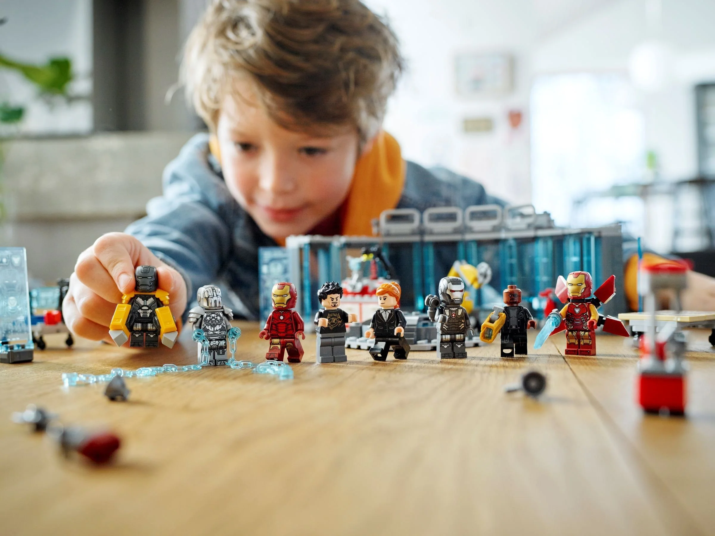 LEGO® 76216 Zbrojownia Iron Mana - zdjęcie 8