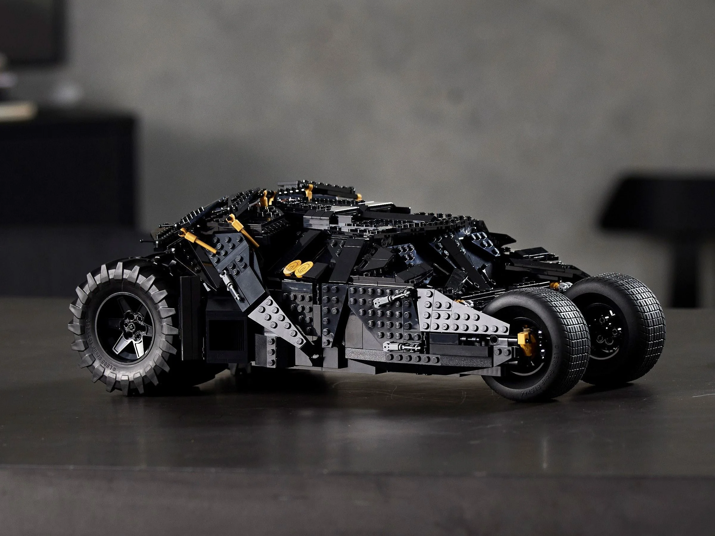 LEGO® 76240 Batmobil™ Tumbler - zdjęcie 21
