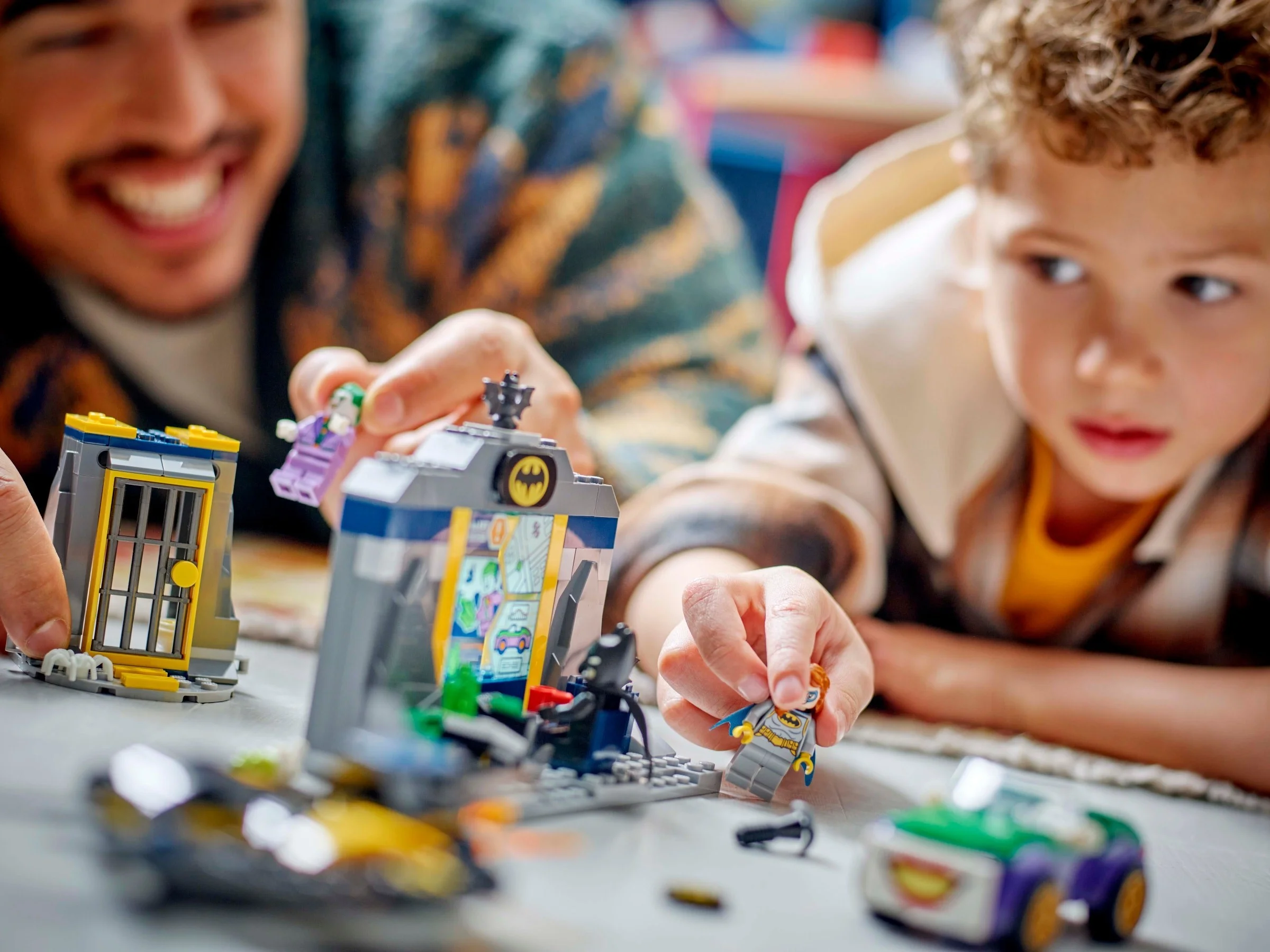 LEGO® 76272 Jaskinia Batmana z Batmanem™, Batgirl™ I Jokerem™ - zdjęcie 9