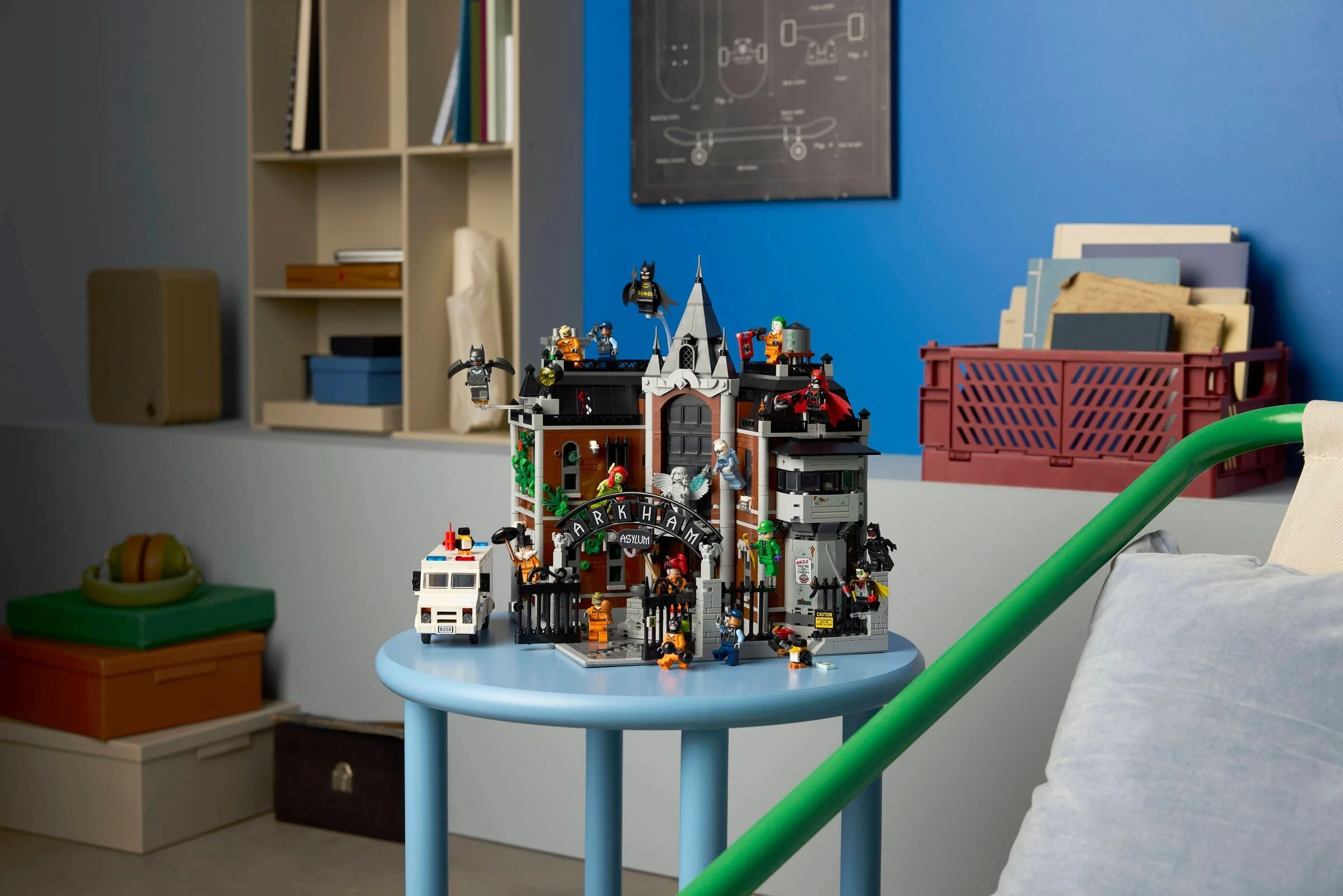 LEGO® 76300 ® Super Heroes - Arkham Asylum™ - zdjęcie 16