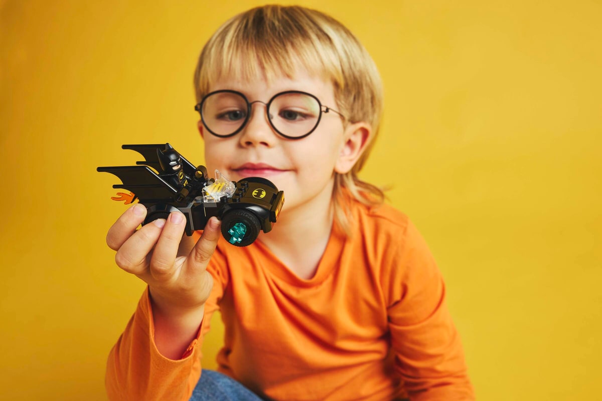 LEGO® 76301 Batman™ i Batmobil kontra Mr. Freeze™ - zdjęcie 10