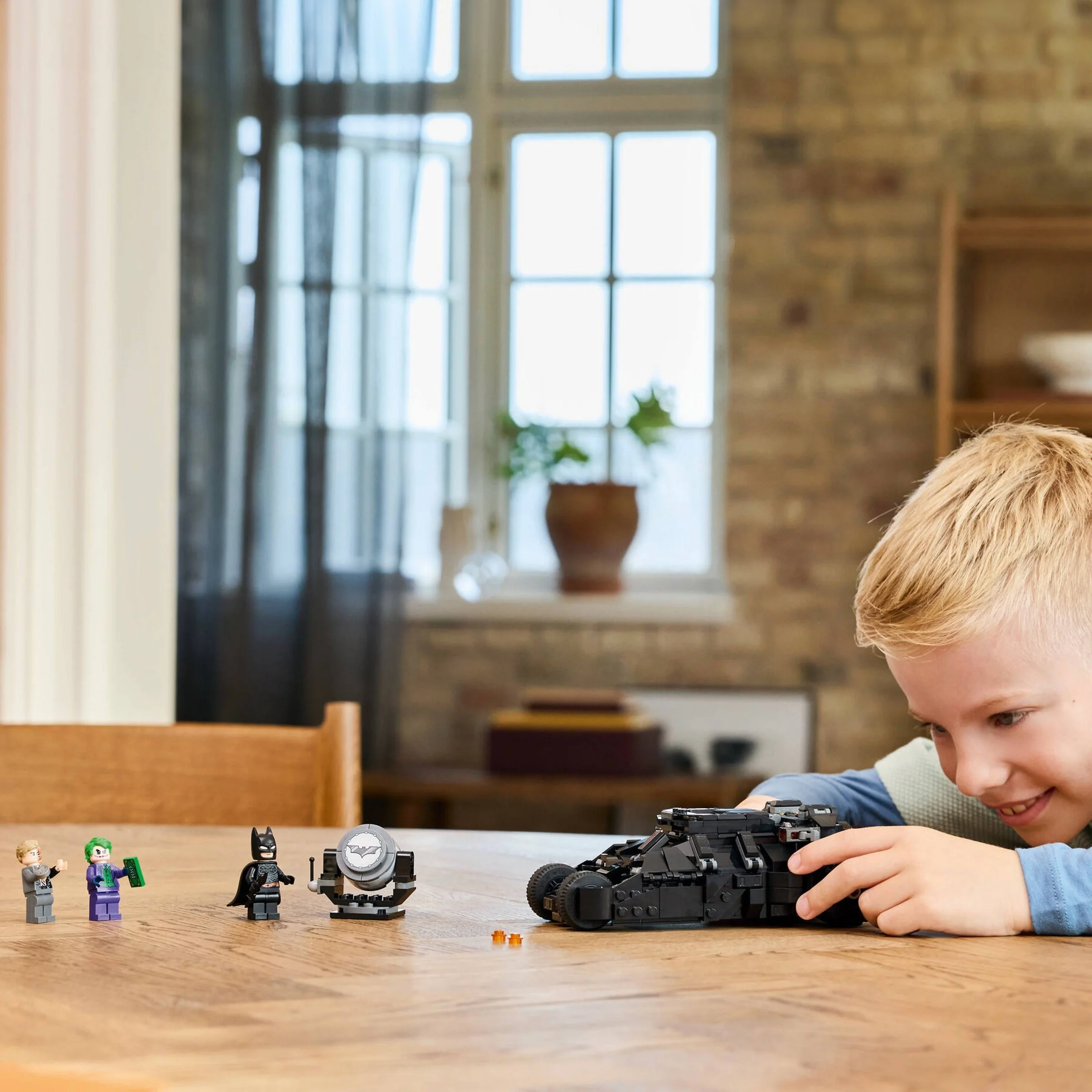 LEGO® 76303 Tumbler Batmana kontra Dwie Twarze i Joker - zdjęcie 5