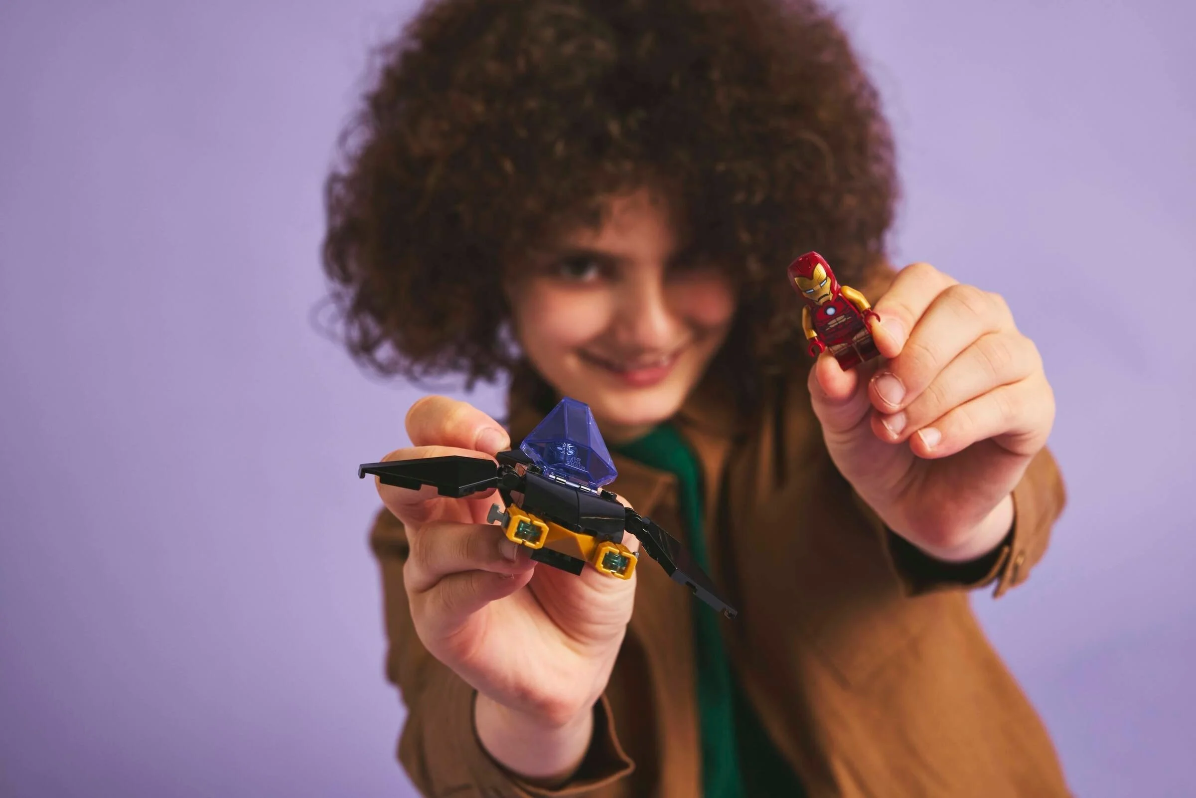 LEGO® 76310 Auto Iron Mana i Czarna Pantera kontra Czerwony Hulk - zdjęcie 4