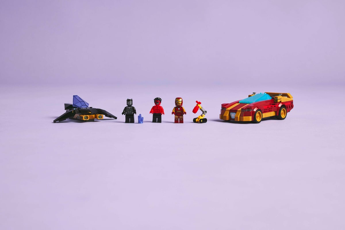 LEGO® 76310 Auto Iron Mana i Czarna Pantera kontra Czerwony Hulk - zdjęcie 12