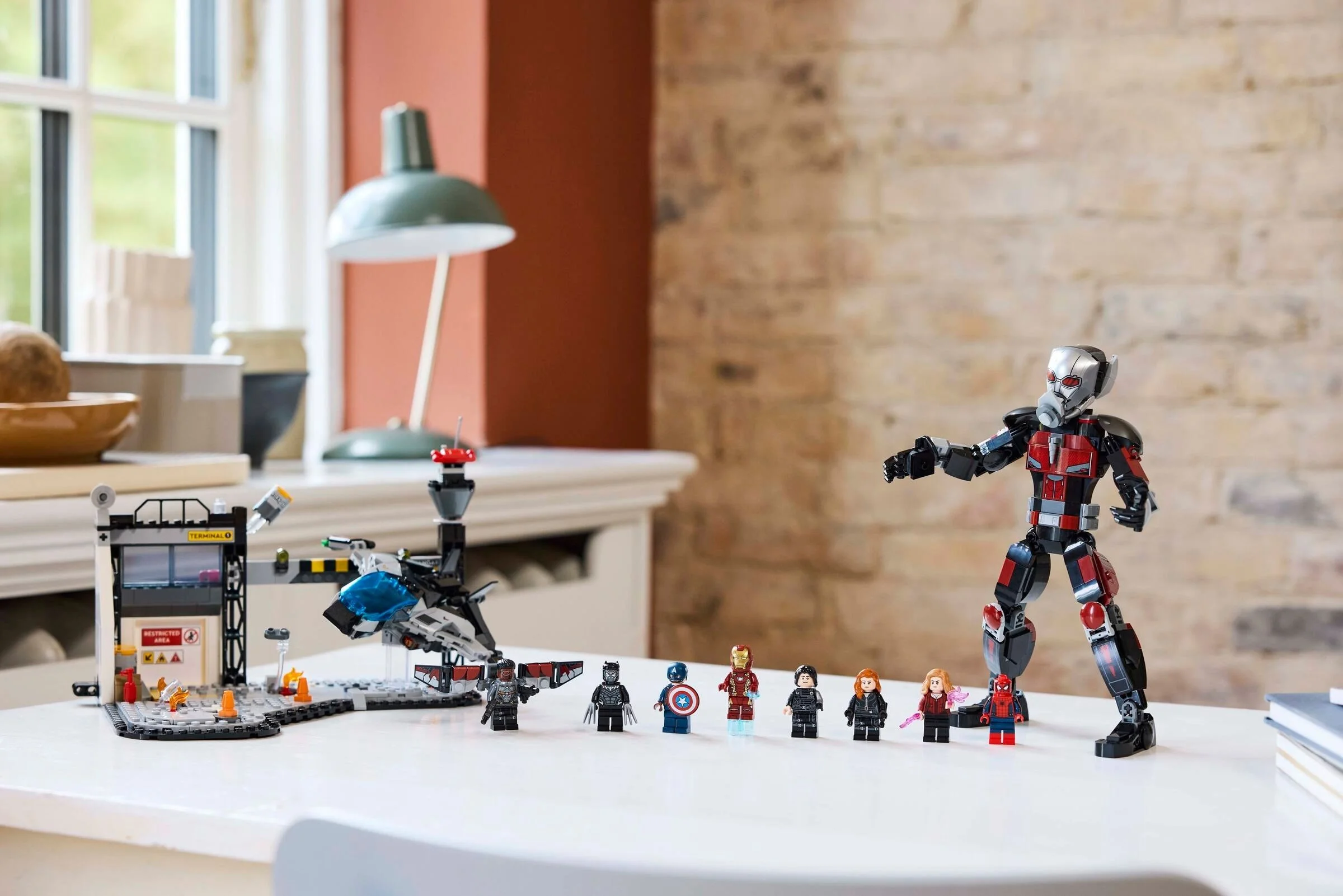 LEGO® 76314 Kapitan Ameryka: Wojna bohaterów - bitwa - zdjęcie 7