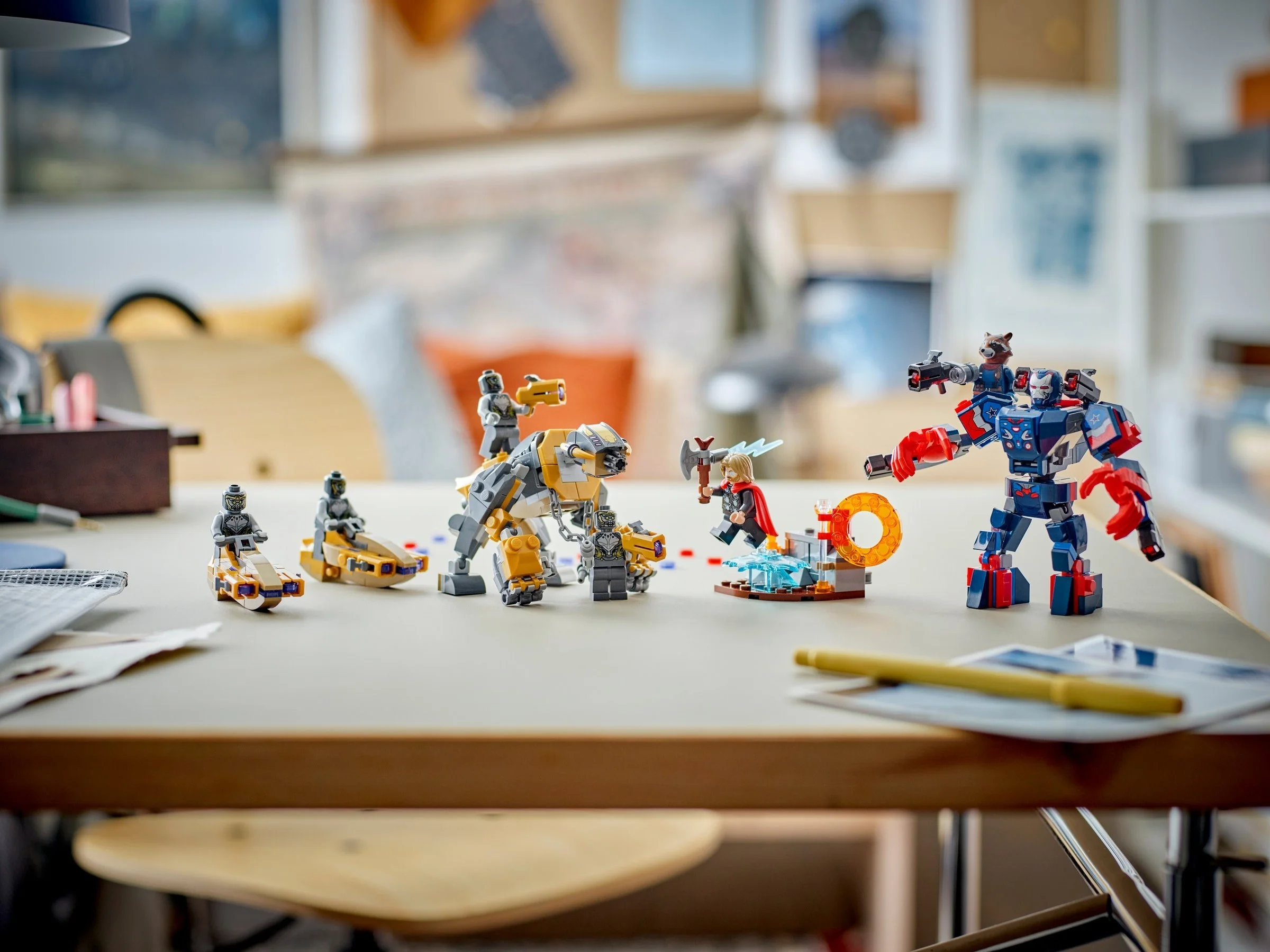 LEGO® 76322 Avengers: Koniec gry Thor kontra Chitauri - zdjęcie 6