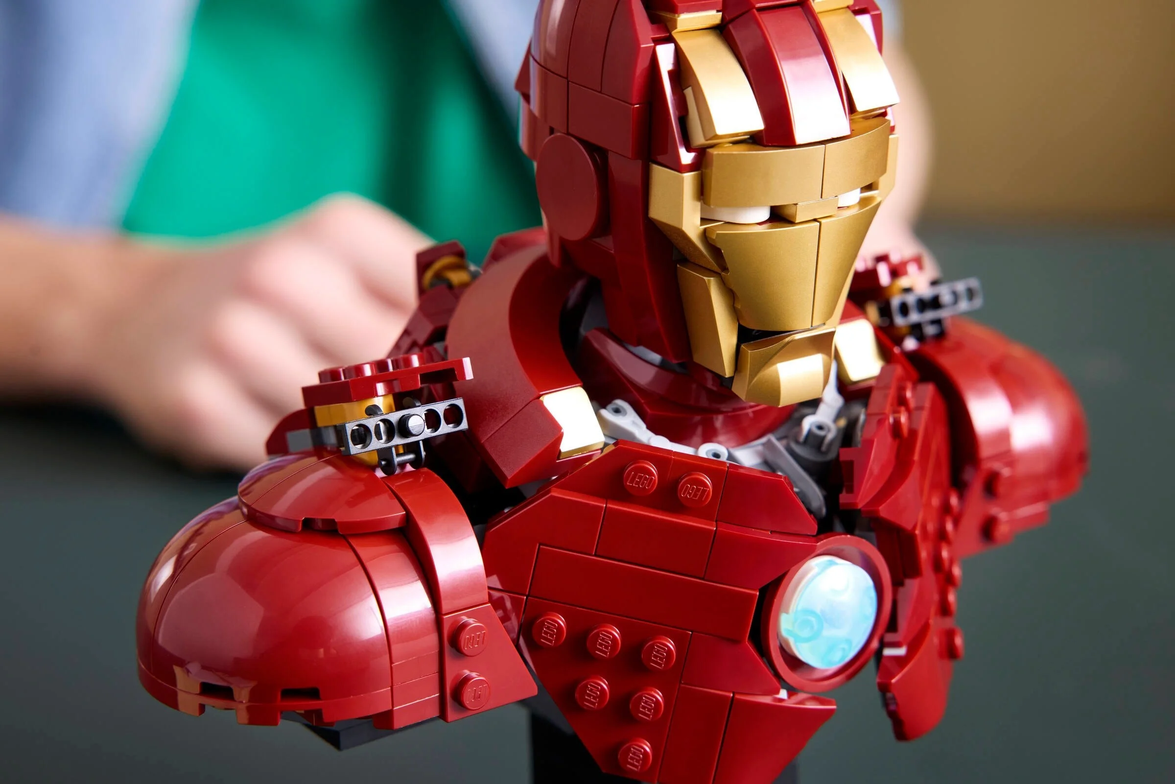 LEGO® 76327 Popiersie Iron Mana MK4 - zdjęcie 6