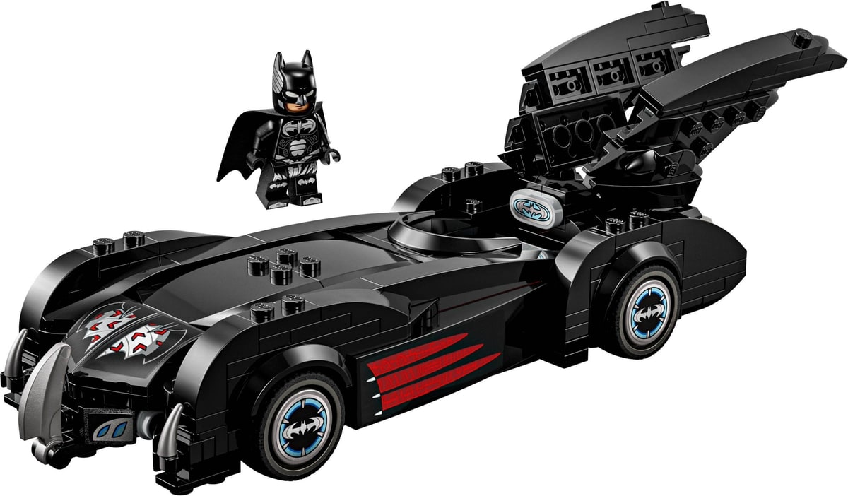 LEGO® 76333 Batmobil z filmu Batman i Robin - zdjęcie 10