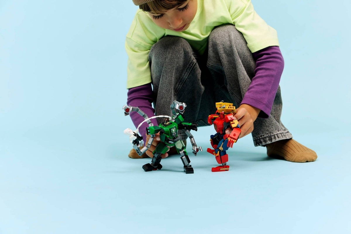 LEGO® 76338 Bitwa mechów: Spider-Man kontra Doc Ock - zdjęcie 10
