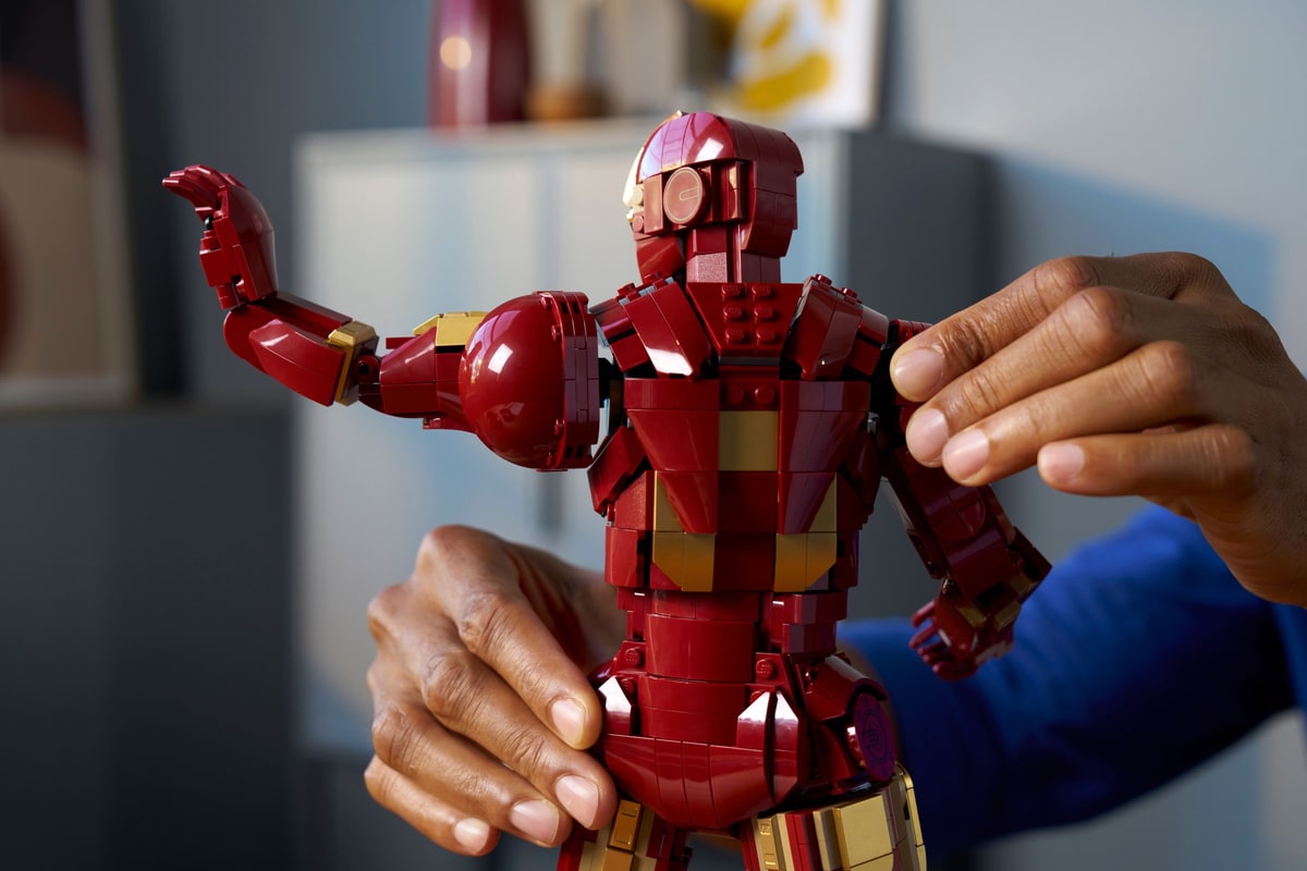 LEGO® 76344 Iron Man Mark 3 - edycja kolekcjonerska - zdjęcie 14
