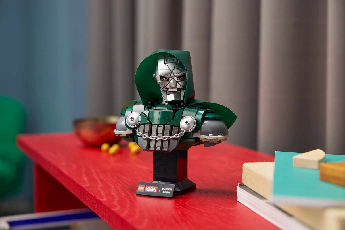 LEGO® 76345 Popiersie Doktora Dooma - zdjęcie 13
