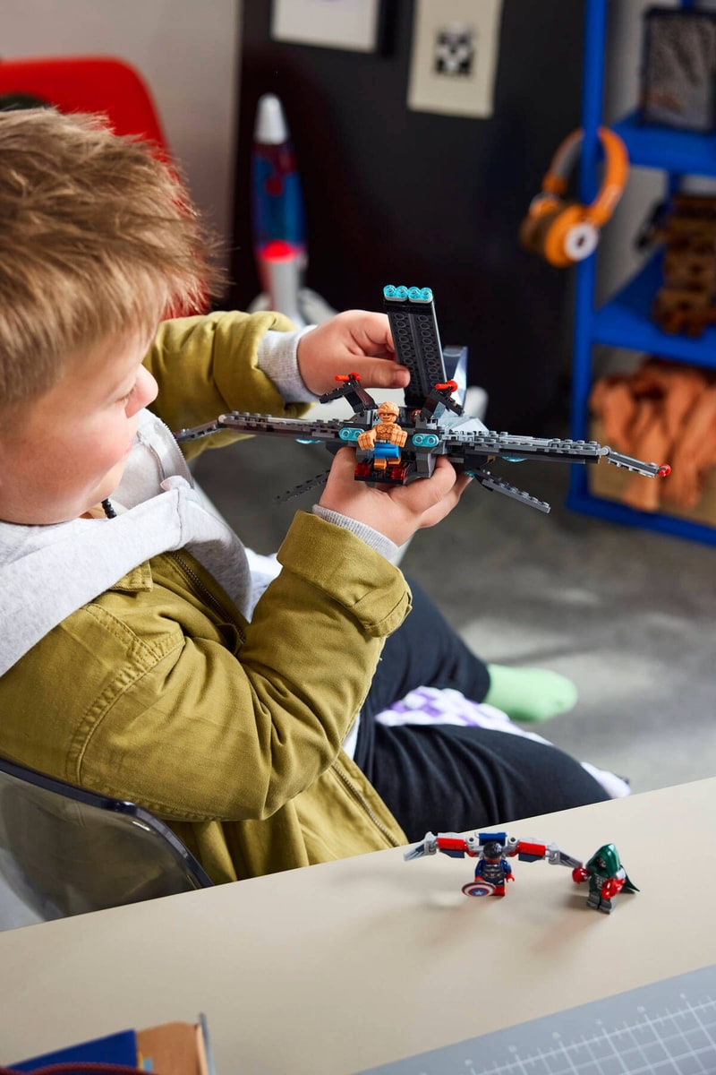 LEGO® 76347 Avengers: Doomsday Quinjet - zdjęcie 7
