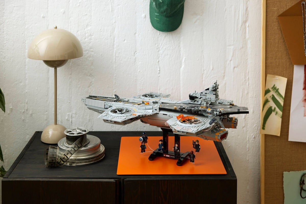 LEGO® 76354 Lotniskowiec T. A.R. C.Z. Y. - zdjęcie 31