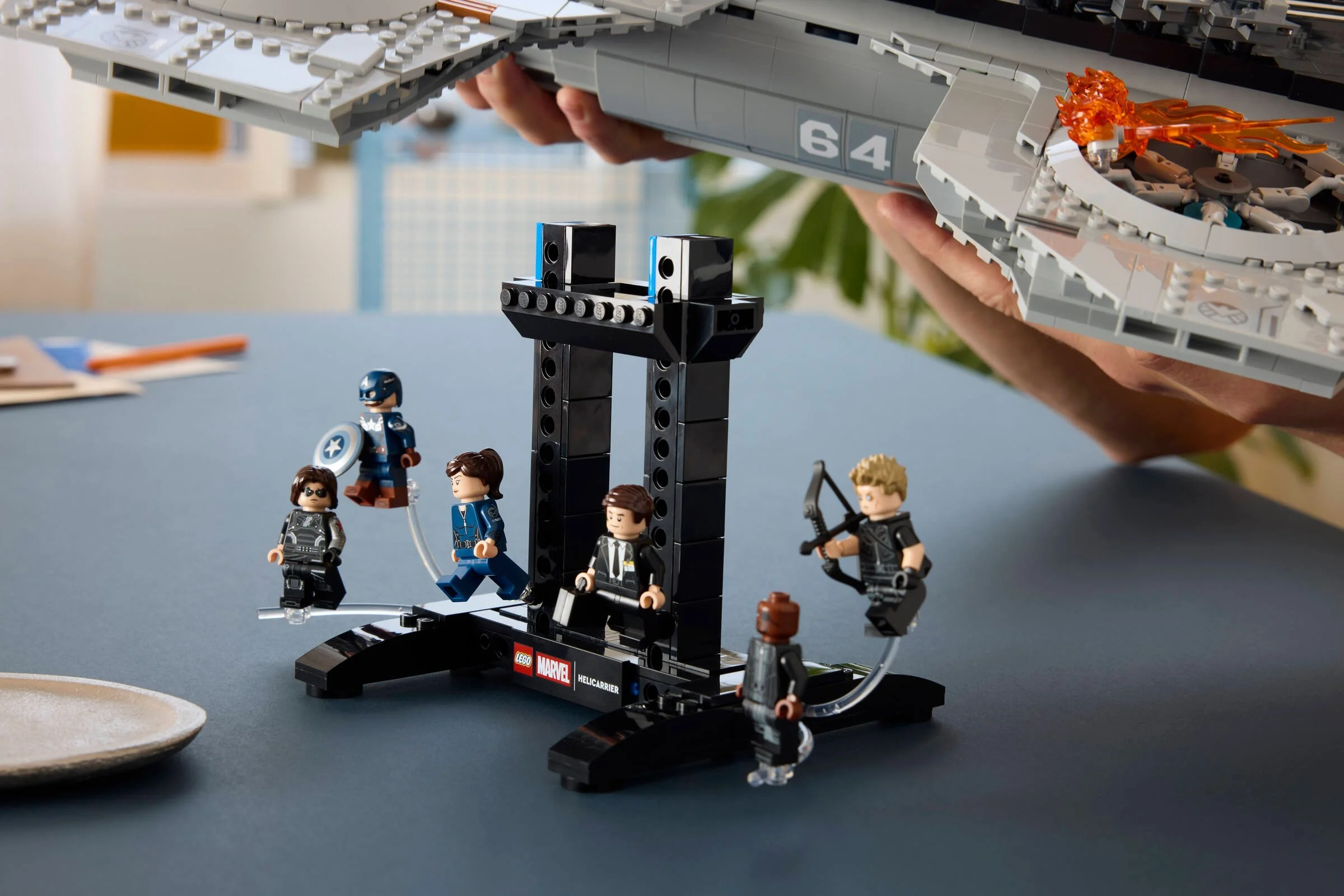 LEGO® 76354 S.H.I.E.L.D. Helicarrier - zdjęcie 7
