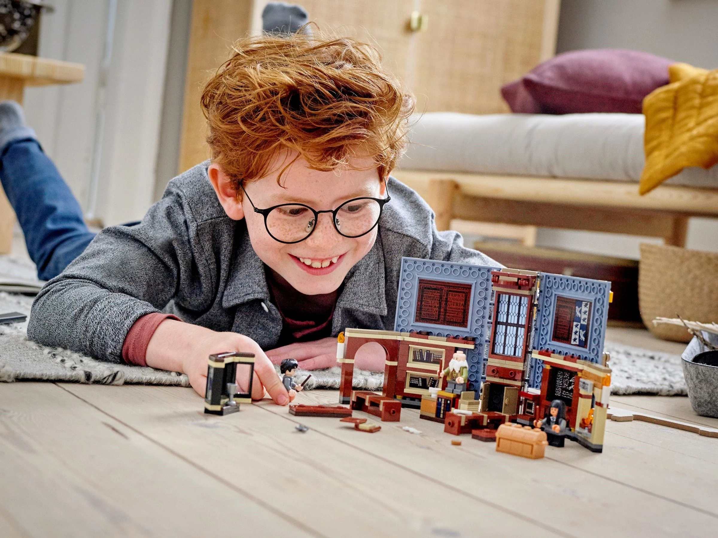 LEGO® 76385 Chwile z Hogwartu™: zajęcia z zaklęć i uroków - zdjęcie 4