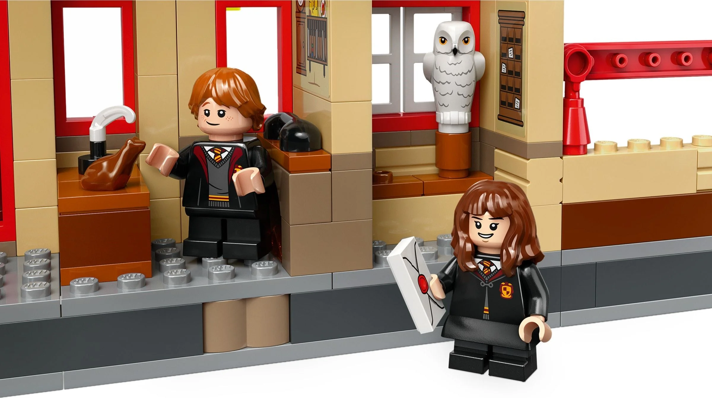 LEGO® 76423 LEGO Harry Potter Ekspres do Hogwartu i stacja w Hogsmeade - zdjęcie 6
