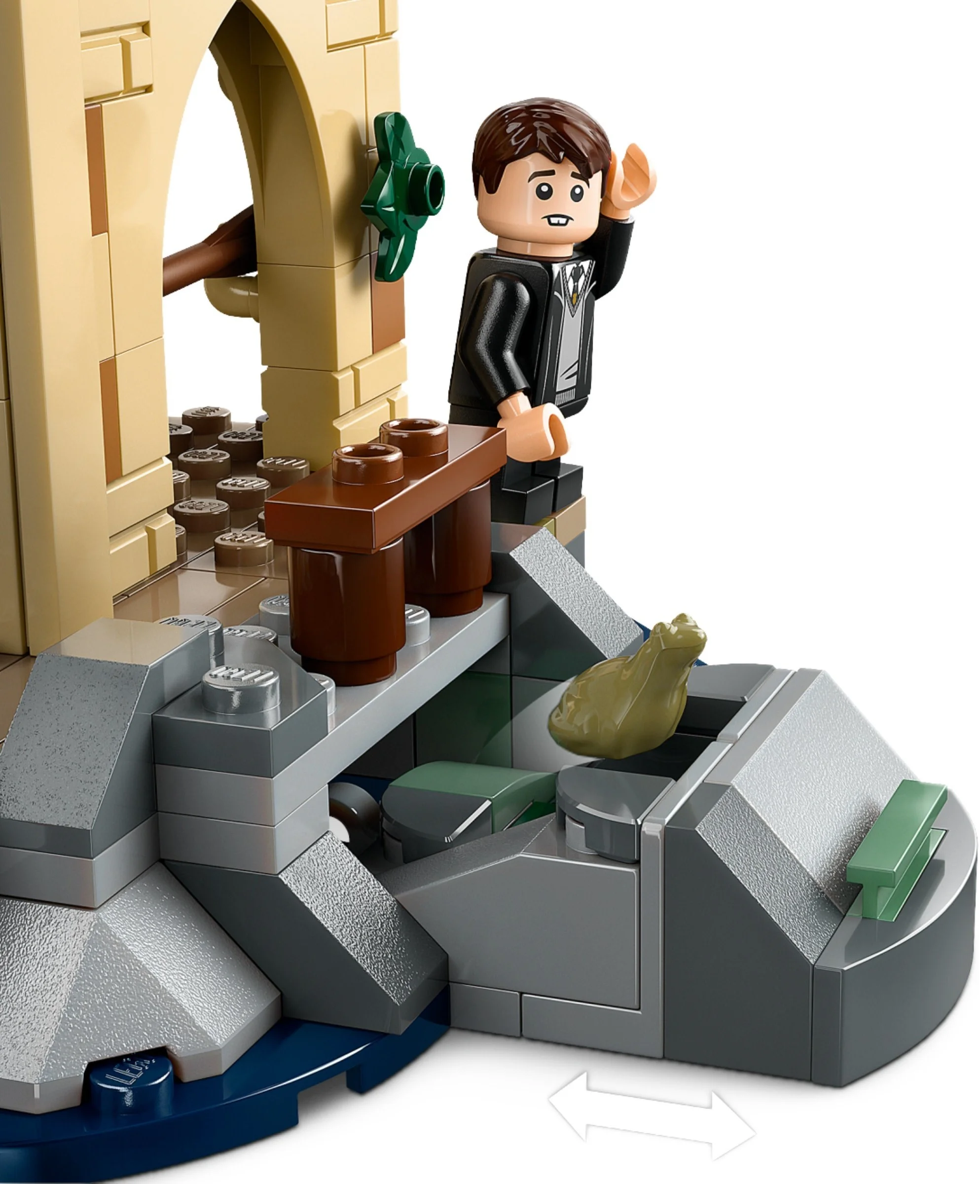 LEGO® 76426 Dom na wodzie przy Hogwarcie - zdjęcie 4