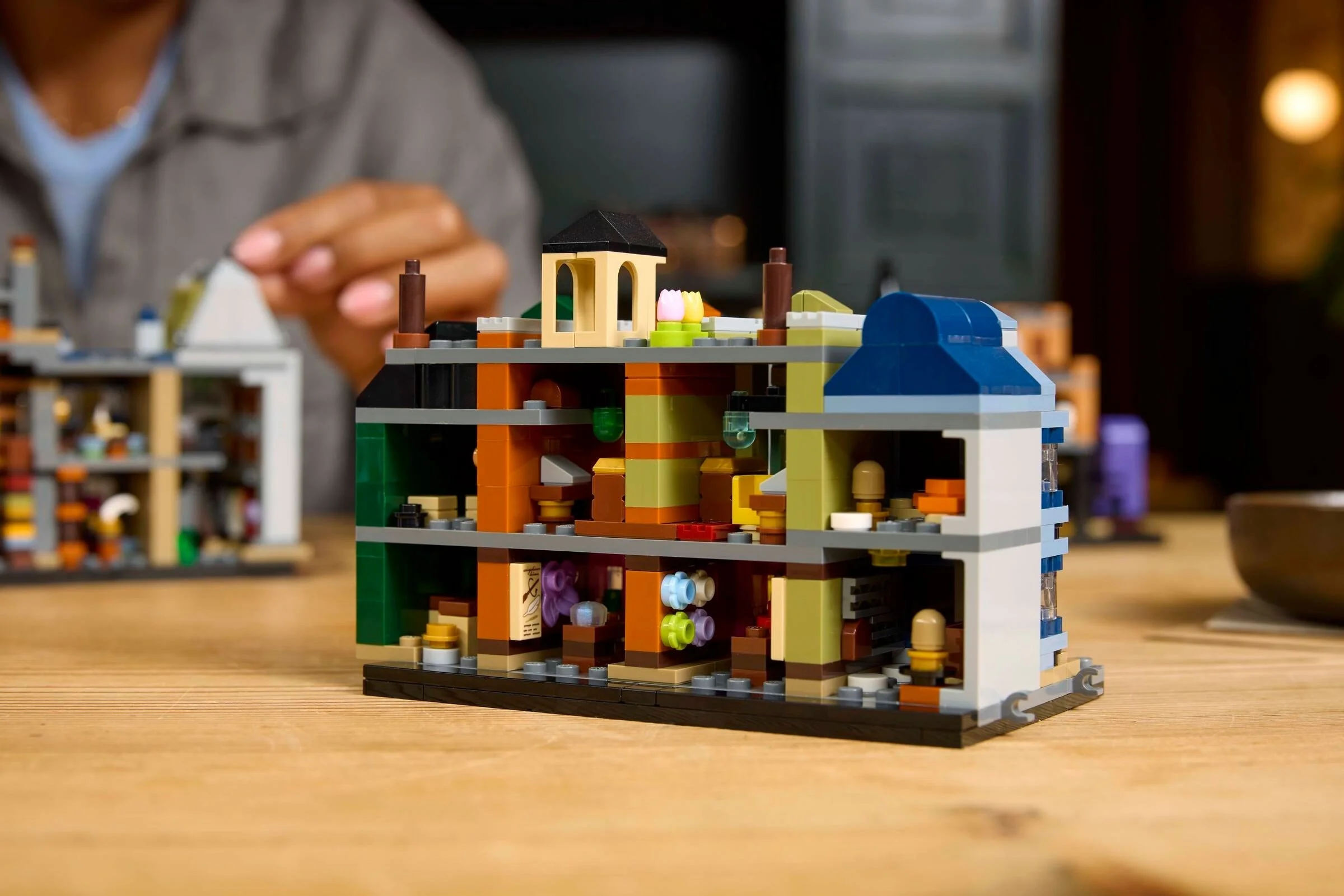 LEGO® 76444 Magiczne sklepy na Ulicy Pokątnej - zdjęcie 14