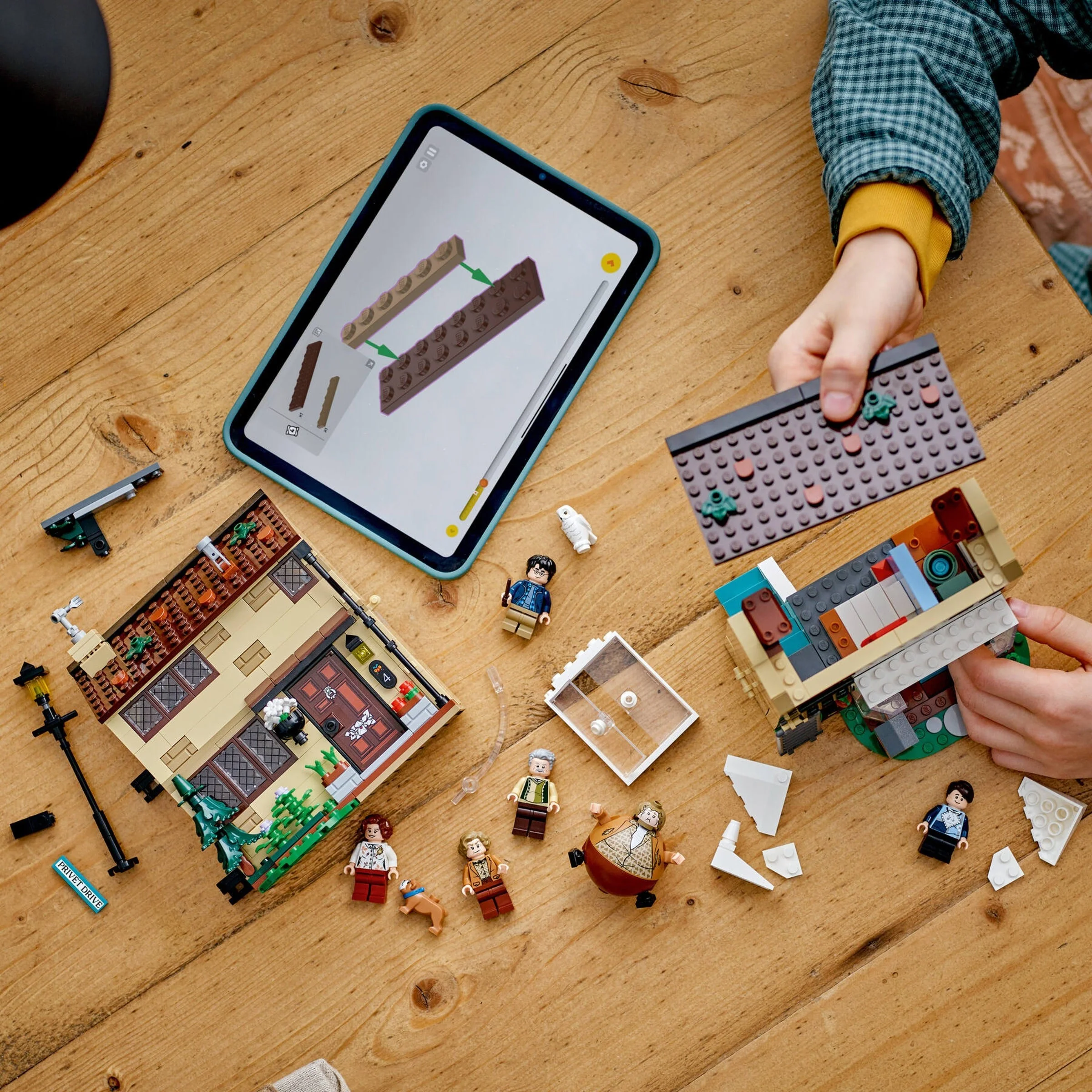 LEGO® 76451 LEG 76451 Privet Drive: Wizyta ciotki Marge - zdjęcie 9