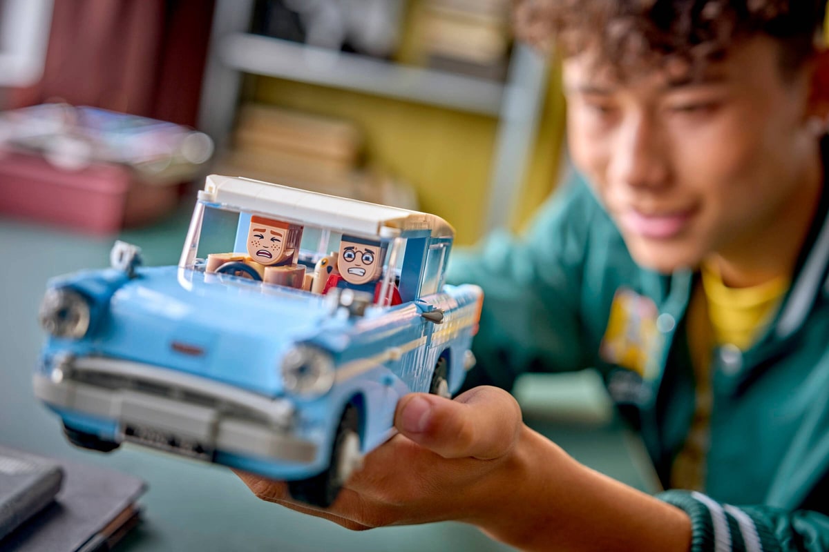 LEGO® 76470 Zaczarowany latający Ford Anglia - zdjęcie 10