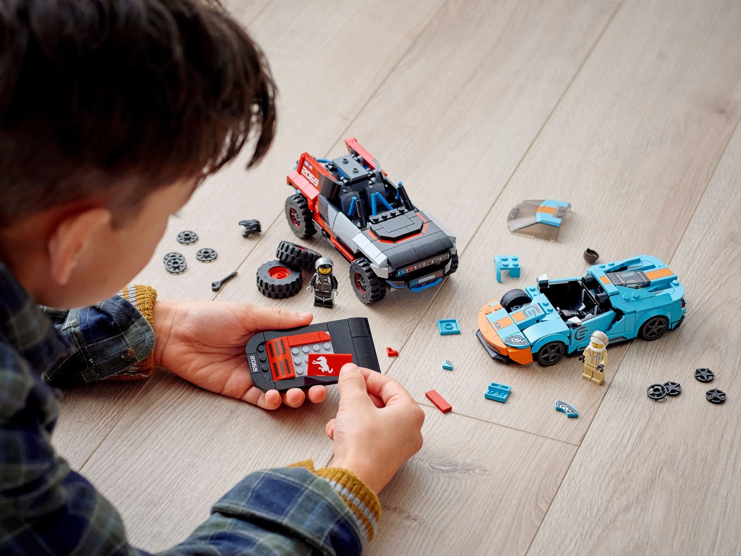 LEGO® 76905 Speed Champions Ford Gt Heritage Edition i Bronco R - zdjęcie 4