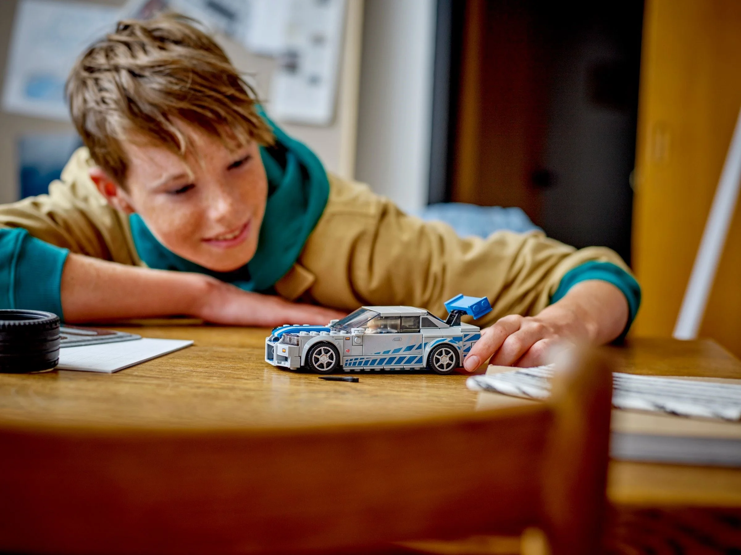 LEGO® 76917 Nissan Skyline GT-R (R34) z filmu „Za szybcy, za wściekli" - zdjęcie 8