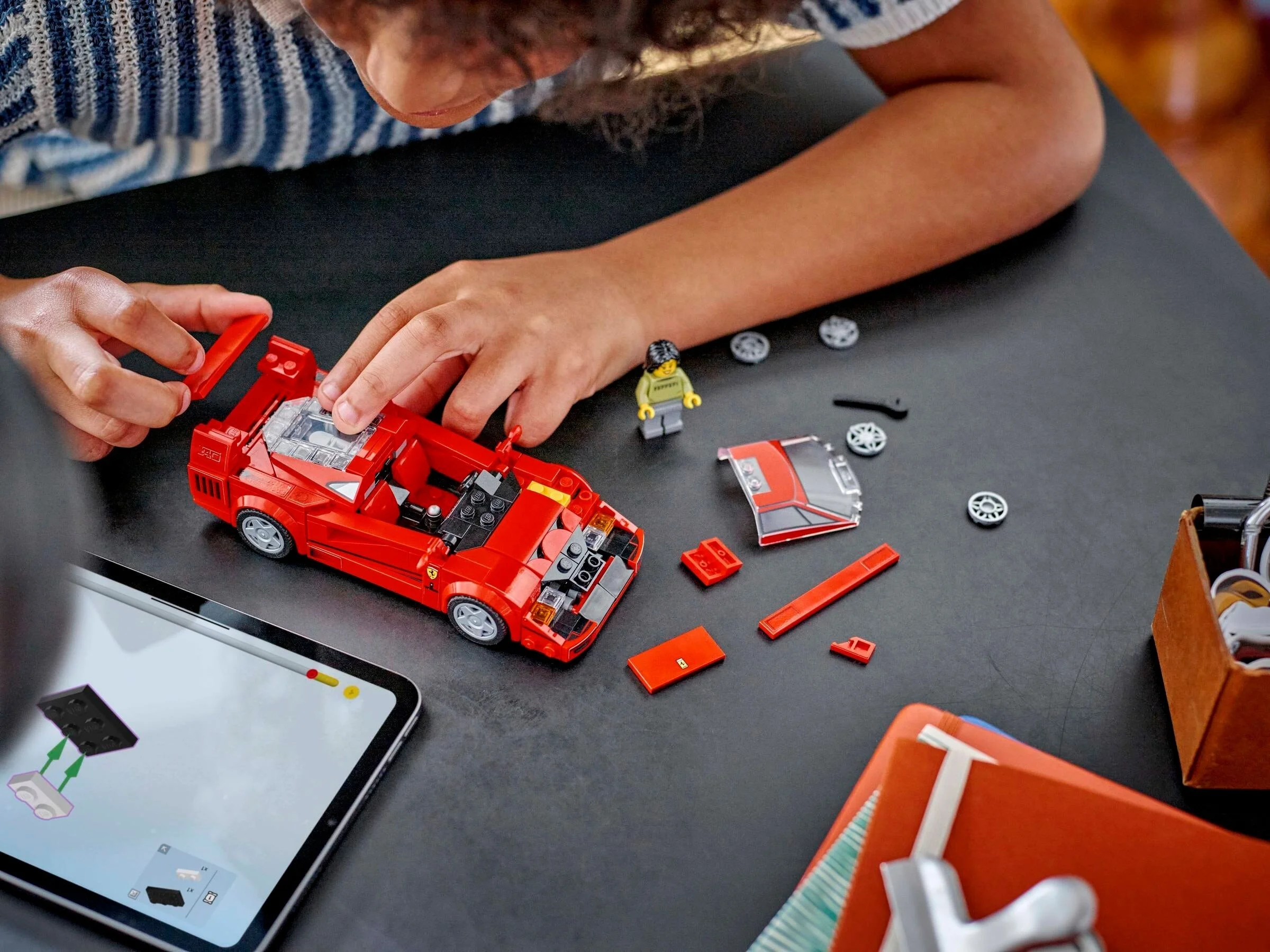 LEGO® 76934 Supersamochód Ferrari F40 - zdjęcie 5