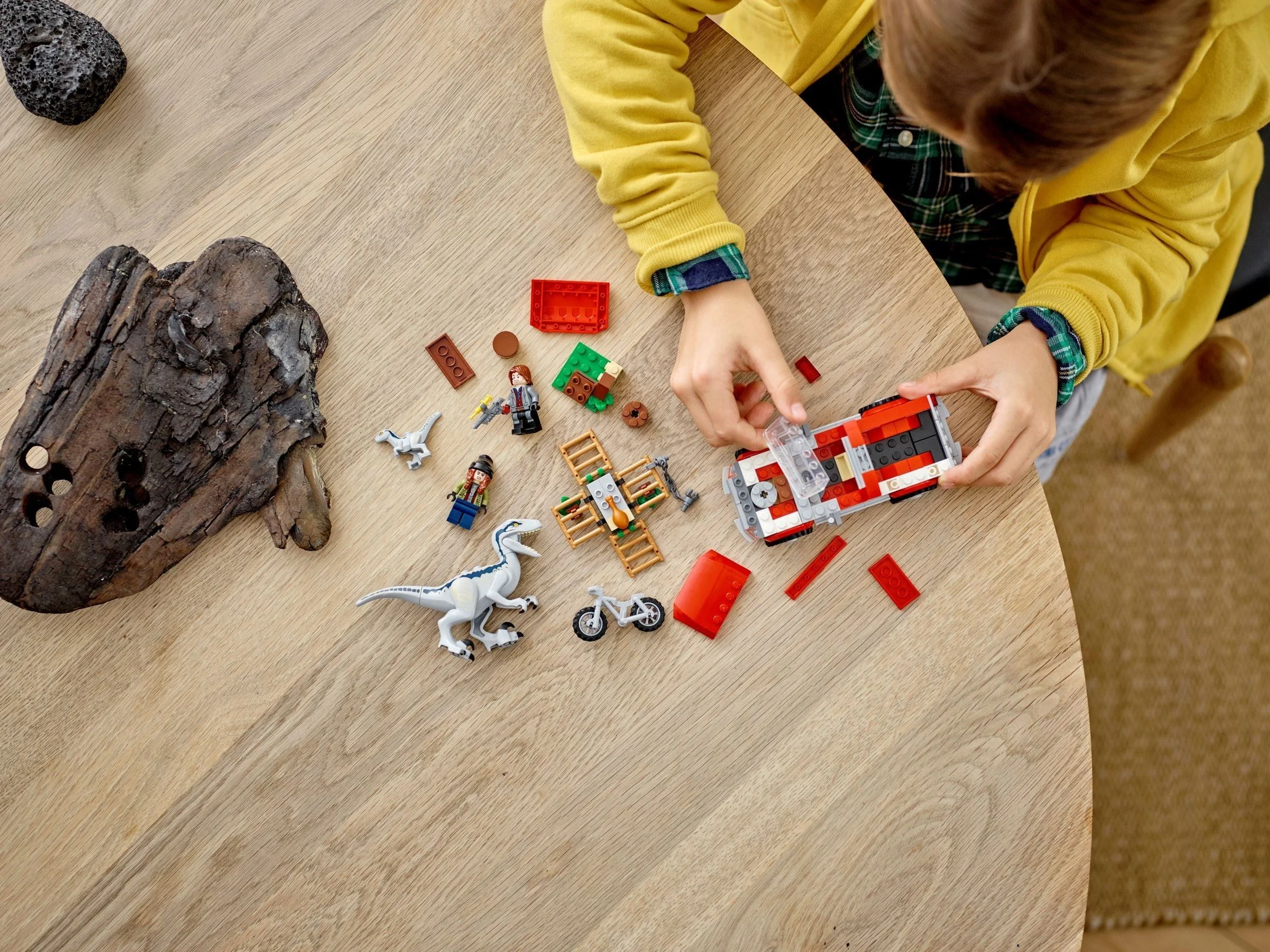 LEGO® 76946 Schwytanie welociraptorów Blue i Bety - zdjęcie 10