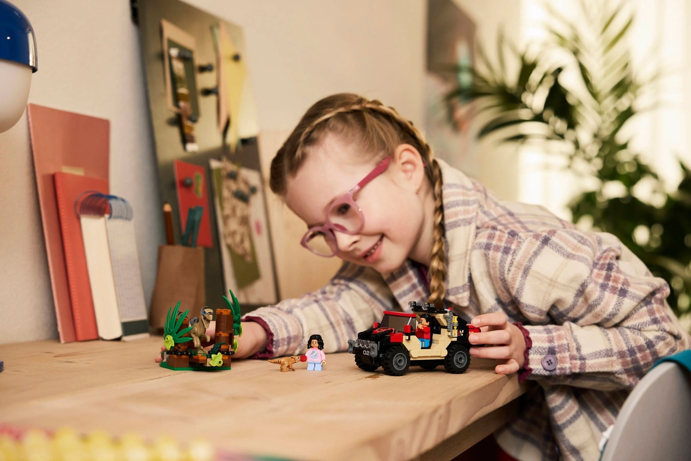 LEGO® 76972 Ucieczka terenówką przed raptorem - zdjęcie 7