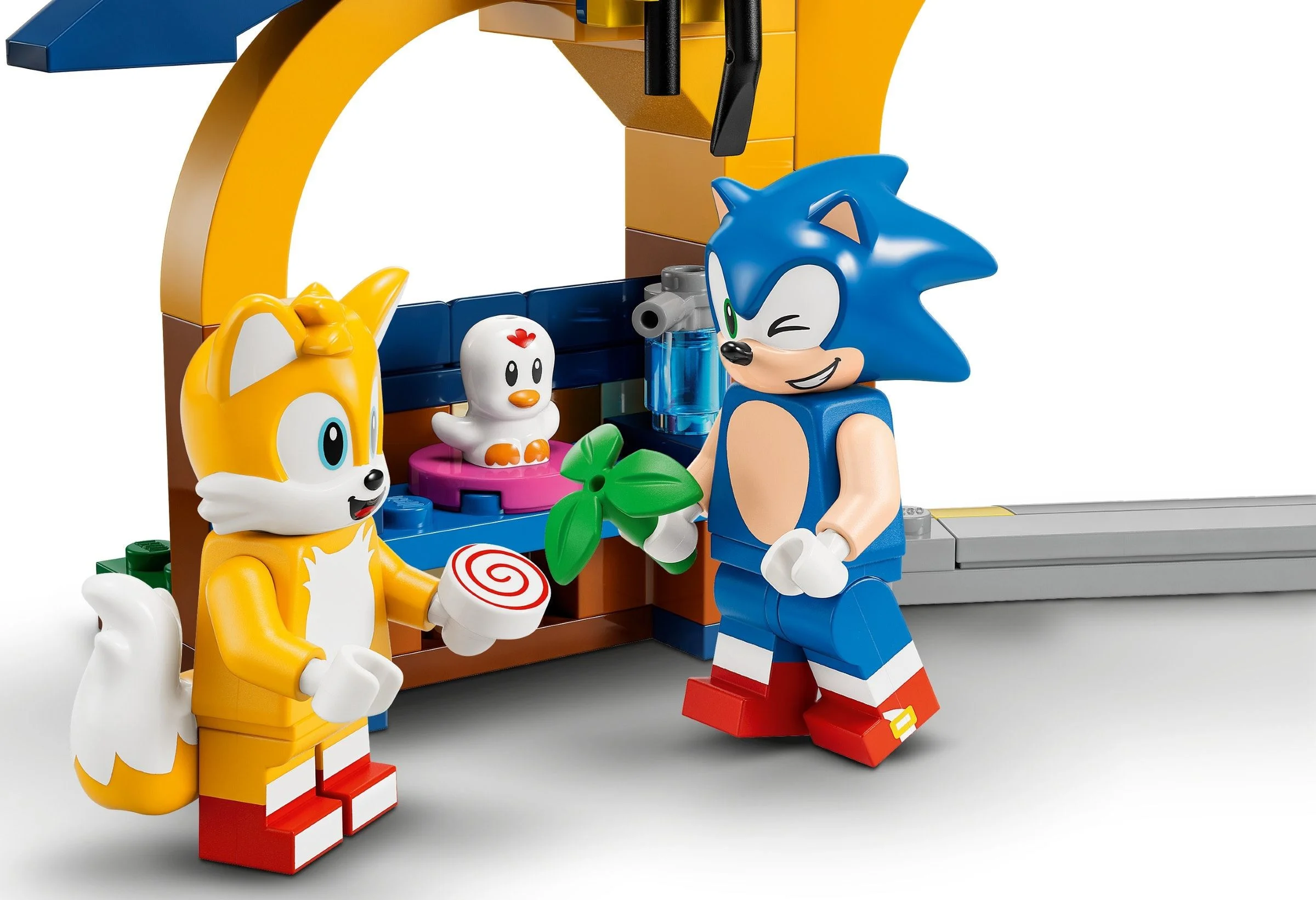 LEGO® 76991 Tails z warsztatem i samolot Tornado - zdjęcie 5