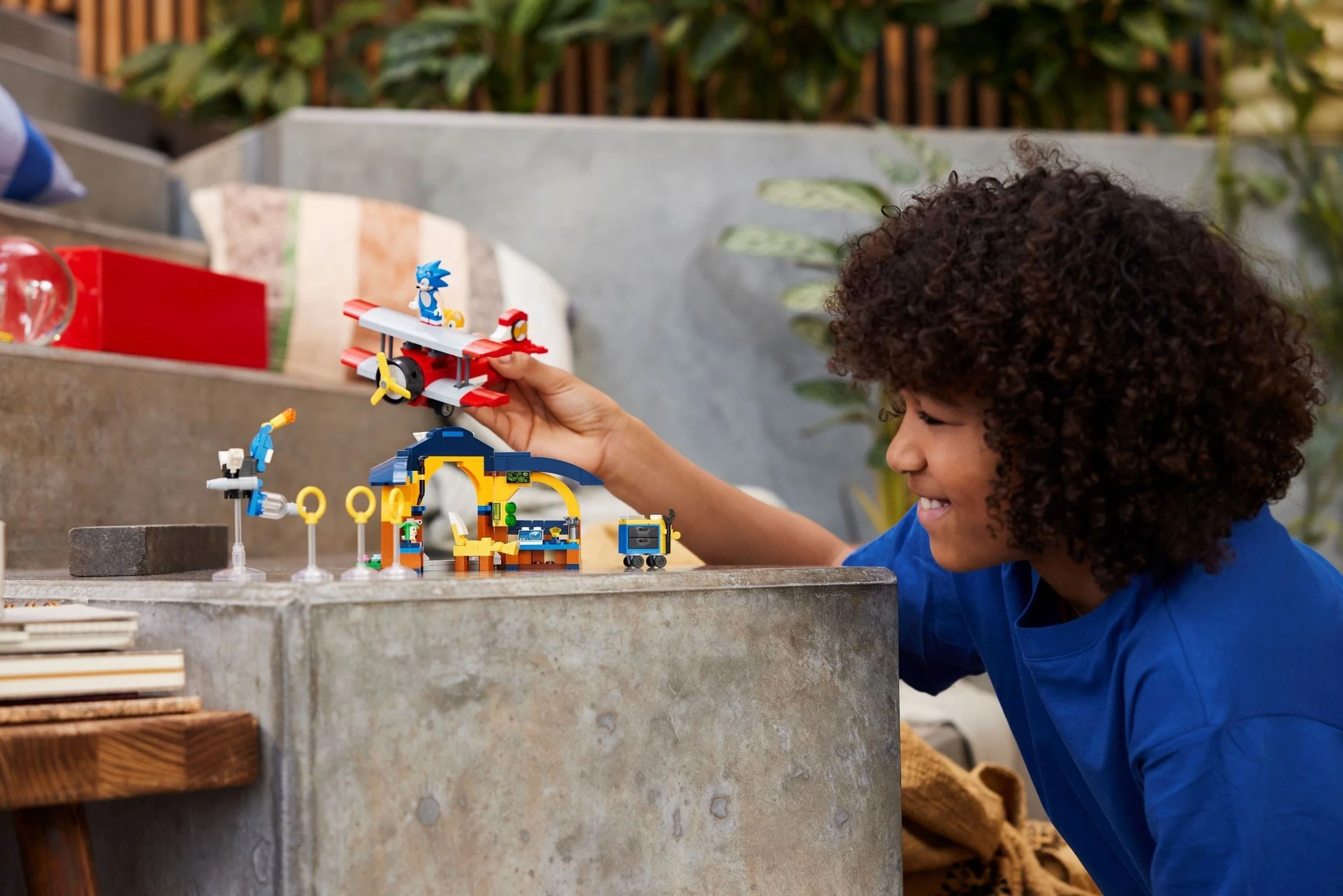 LEGO® 76991 Tails z warsztatem i samolot Tornado - zdjęcie 8