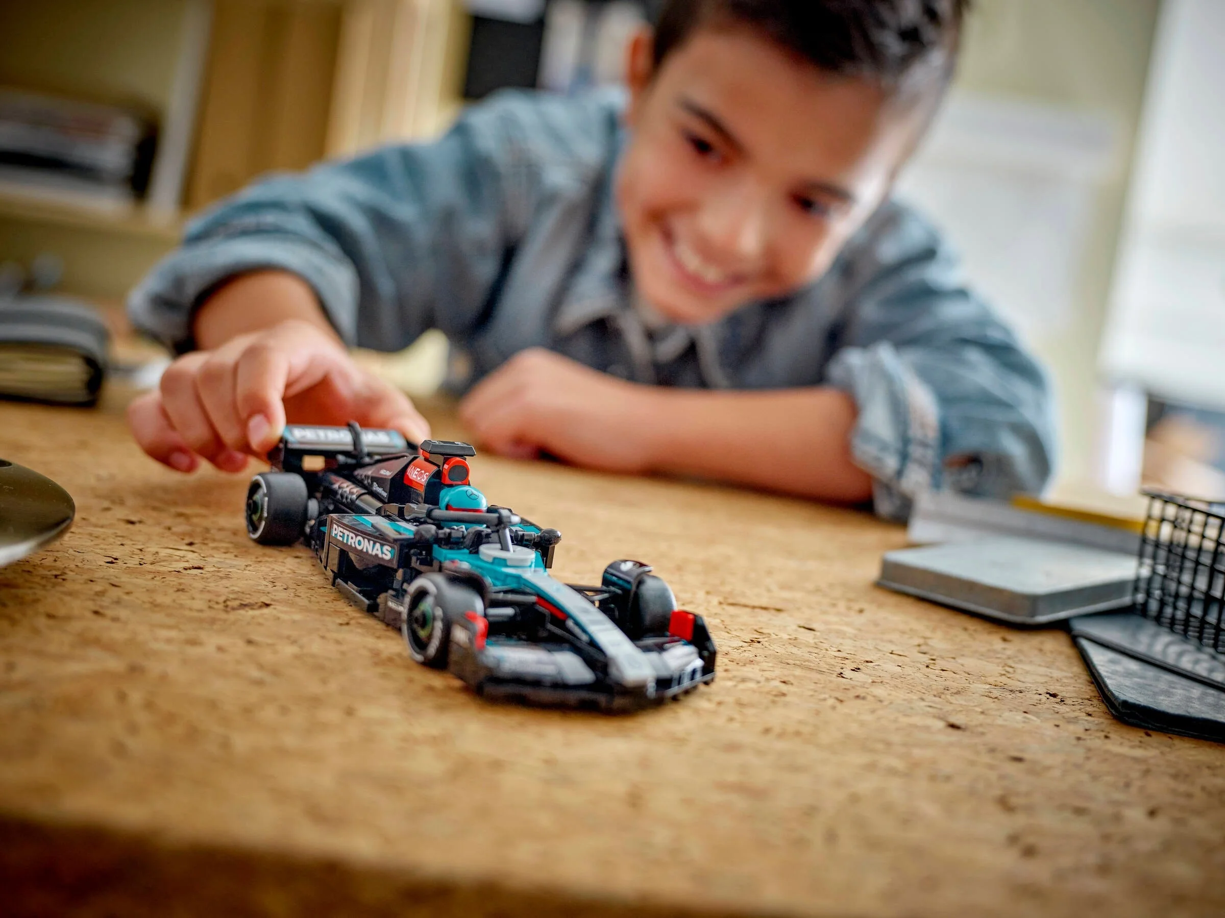 LEGO® 77244 Bolid F1 Mercedes-AMG W15 - zdjęcie 7