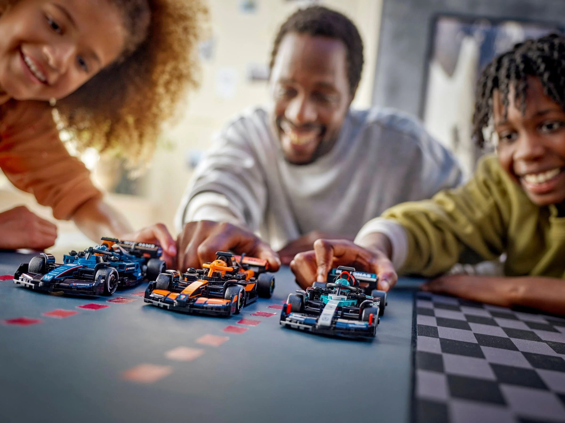 LEGO® 77251 Bolid F1 McLaren Team MCL38 - zdjęcie 11