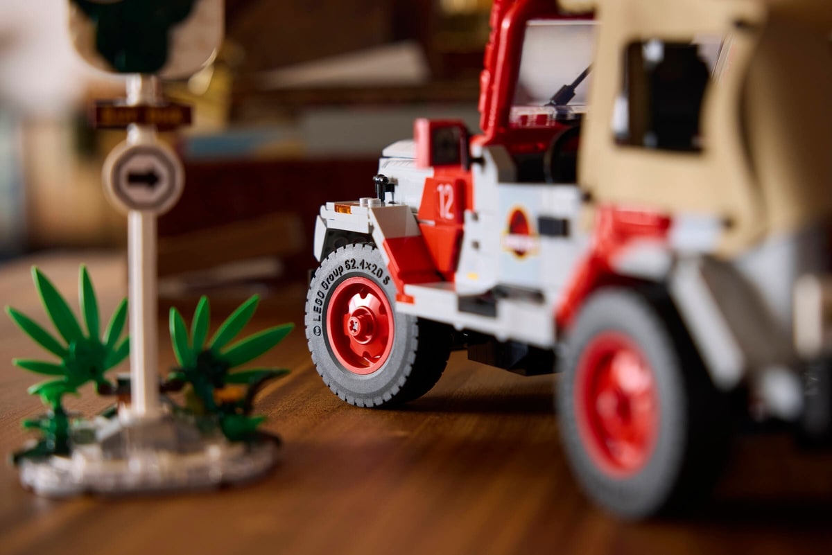 LEGO® 77984 Jurassic Park Jeep Wrangler - zdjęcie 23