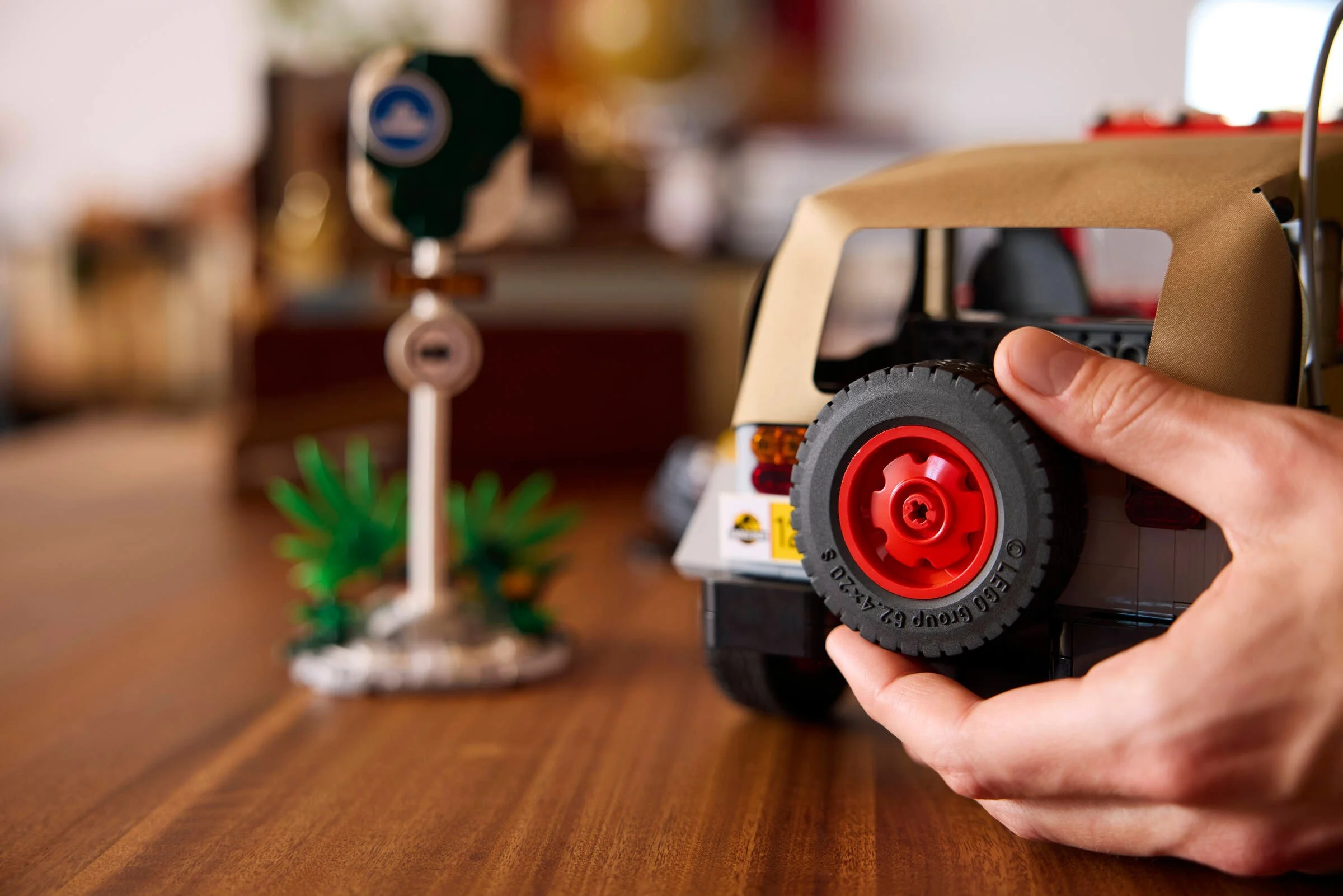 LEGO® 77984 Jurassic Park Jeep Wrangler - zdjęcie 26
