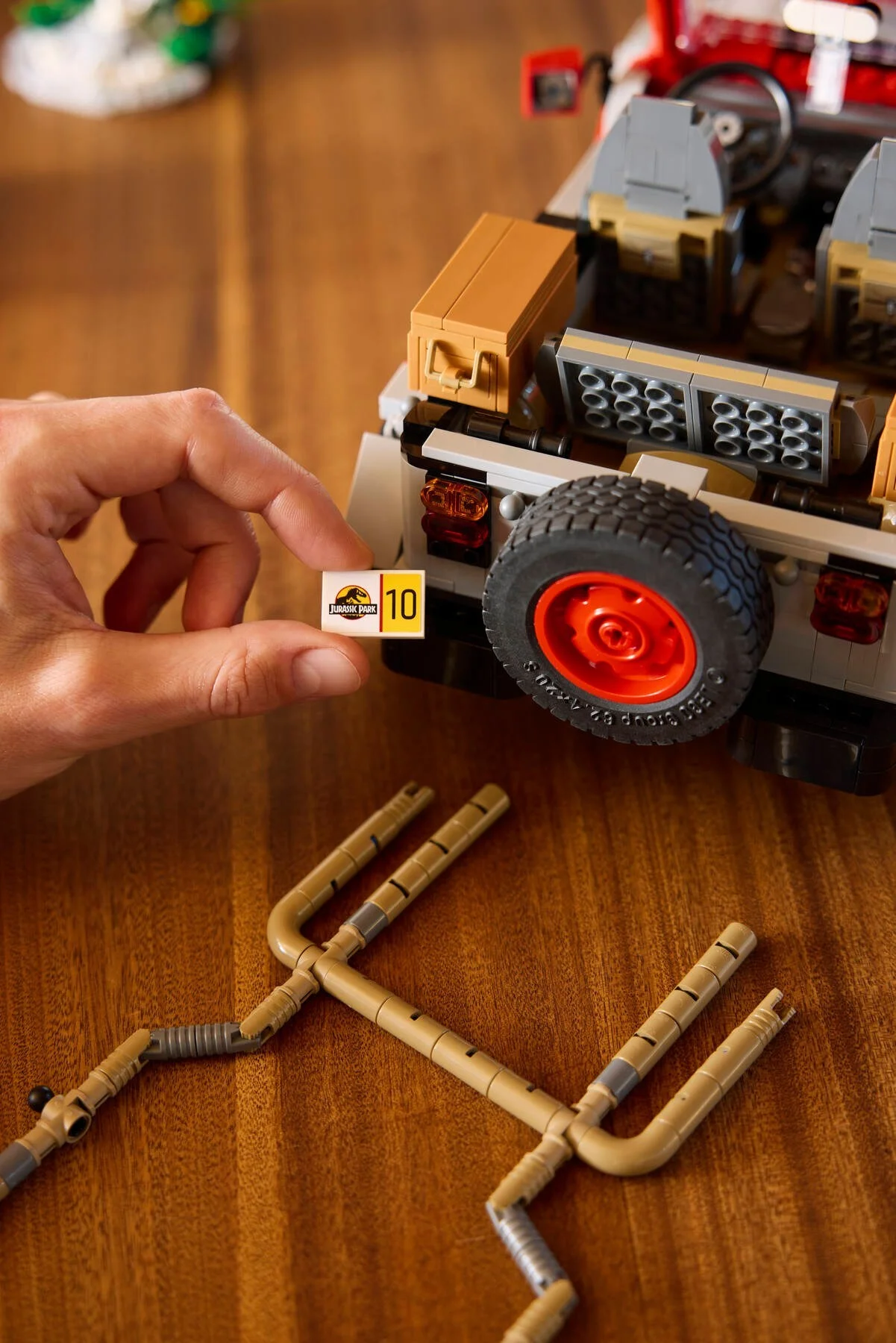 LEGO® 77984 Jurassic Park Jeep Wrangler - zdjęcie 12
