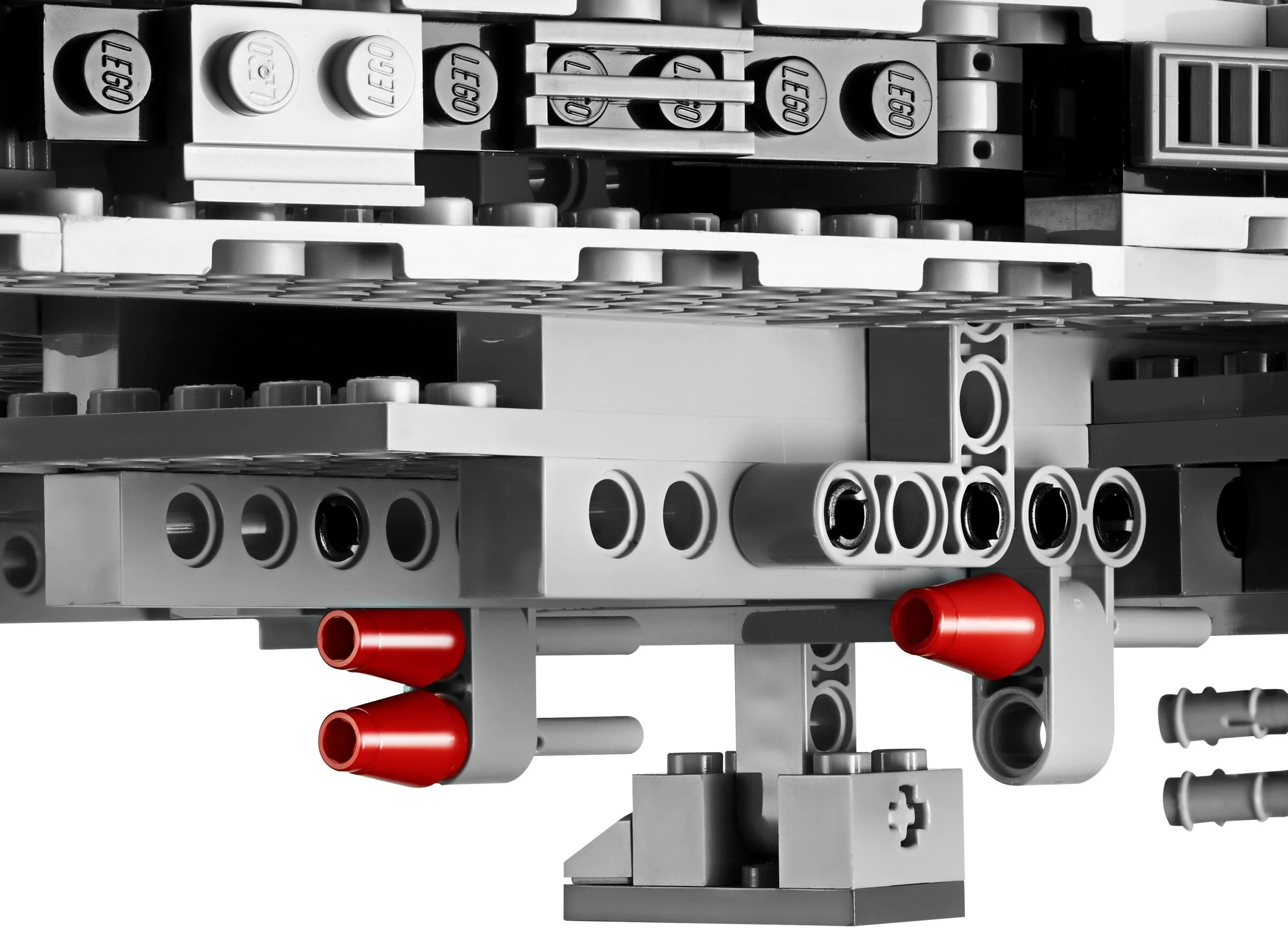 LEGO® 7965 Wars Millennium Falcon - zdjęcie 20