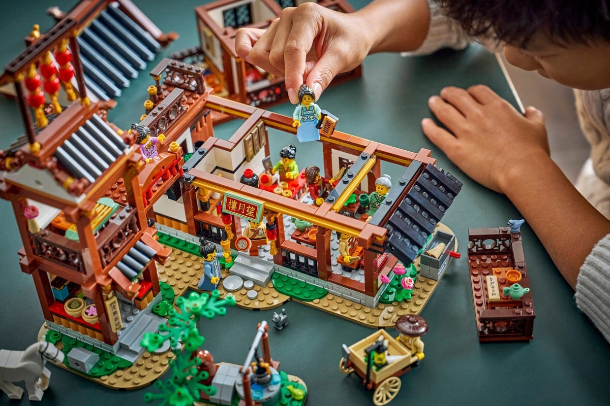 LEGO® 80121 Stary zajazd - zdjęcie 10